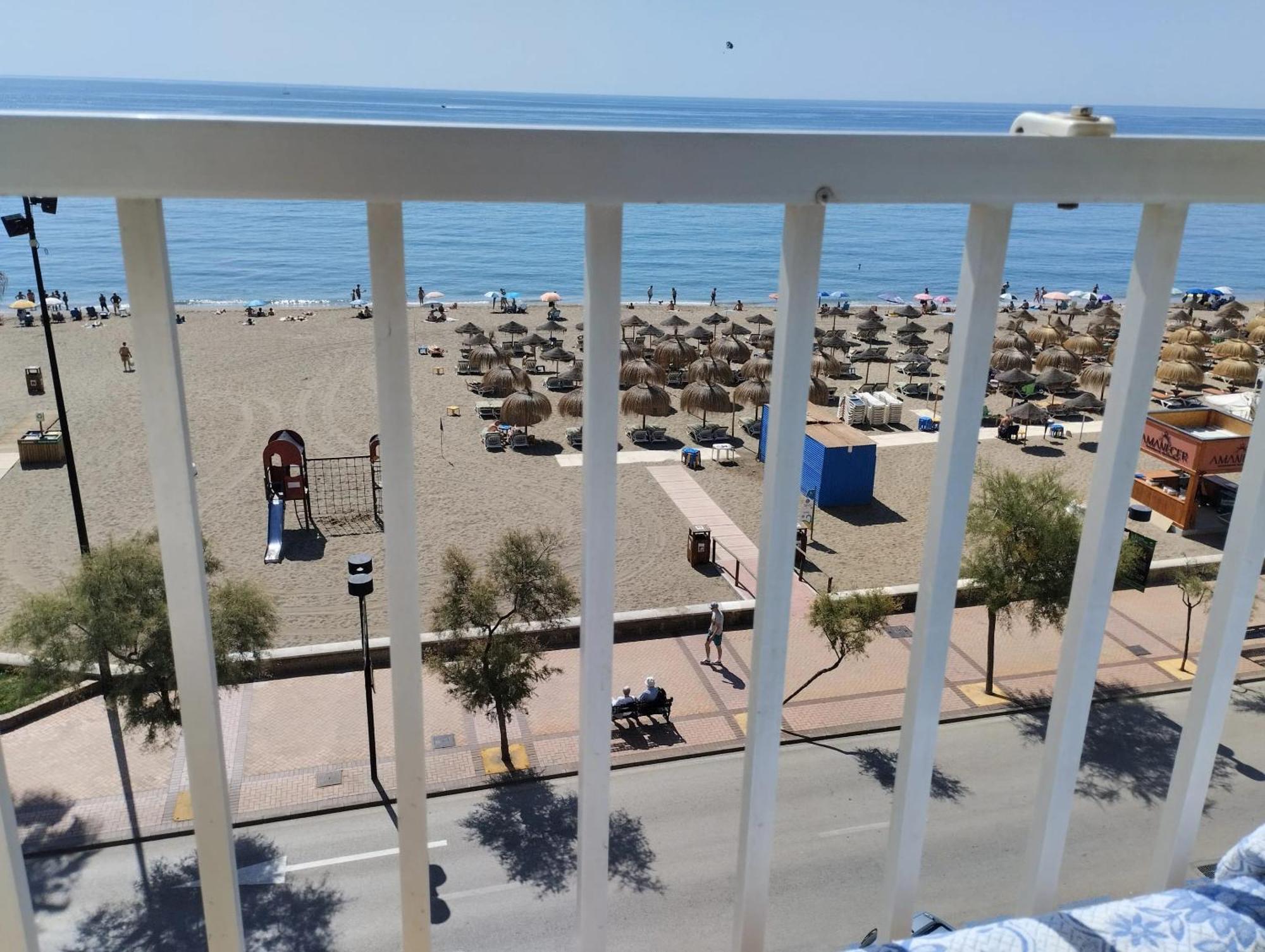 Apartment Spacious With Sea And Mountain Views In 95m² Fuengirola