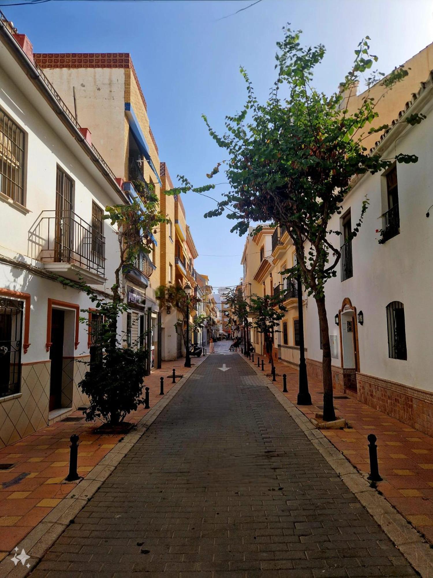 Luna Holidays Center And Appartement