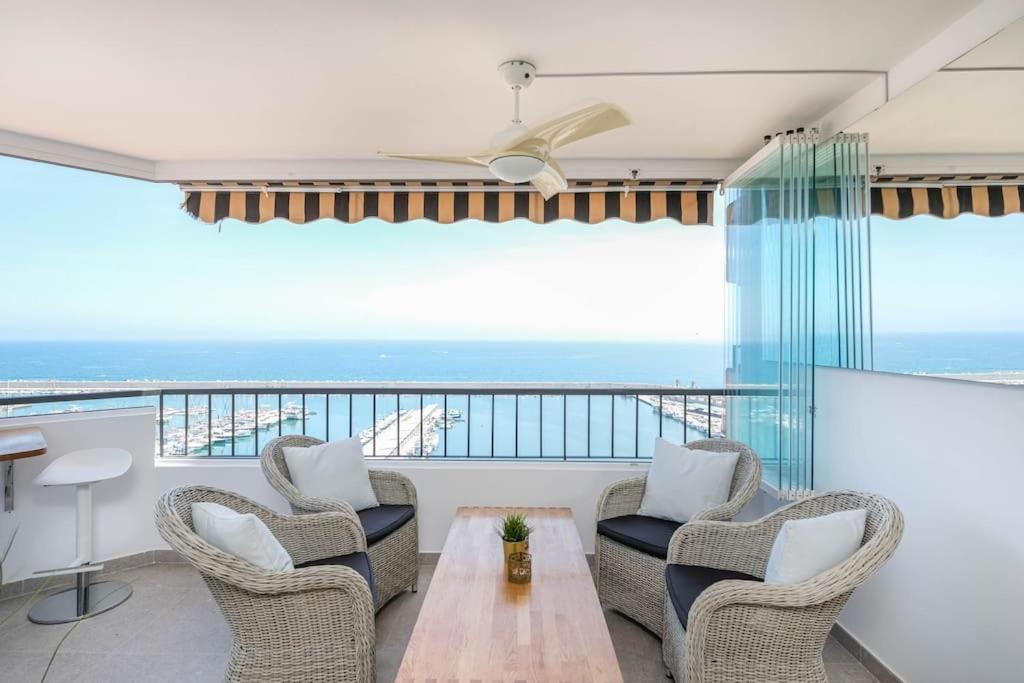 Apartment 119-magnificent Front Apartment, Fuengirola