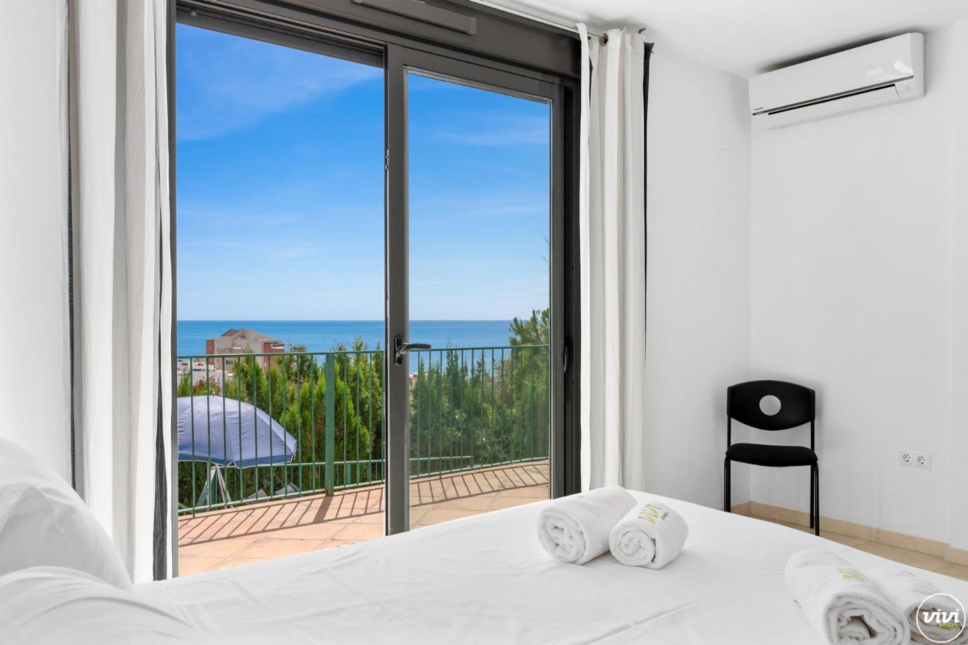 Vivi Homes - La Roca Pool, Terrace, Golf & Sea View Fuengirola