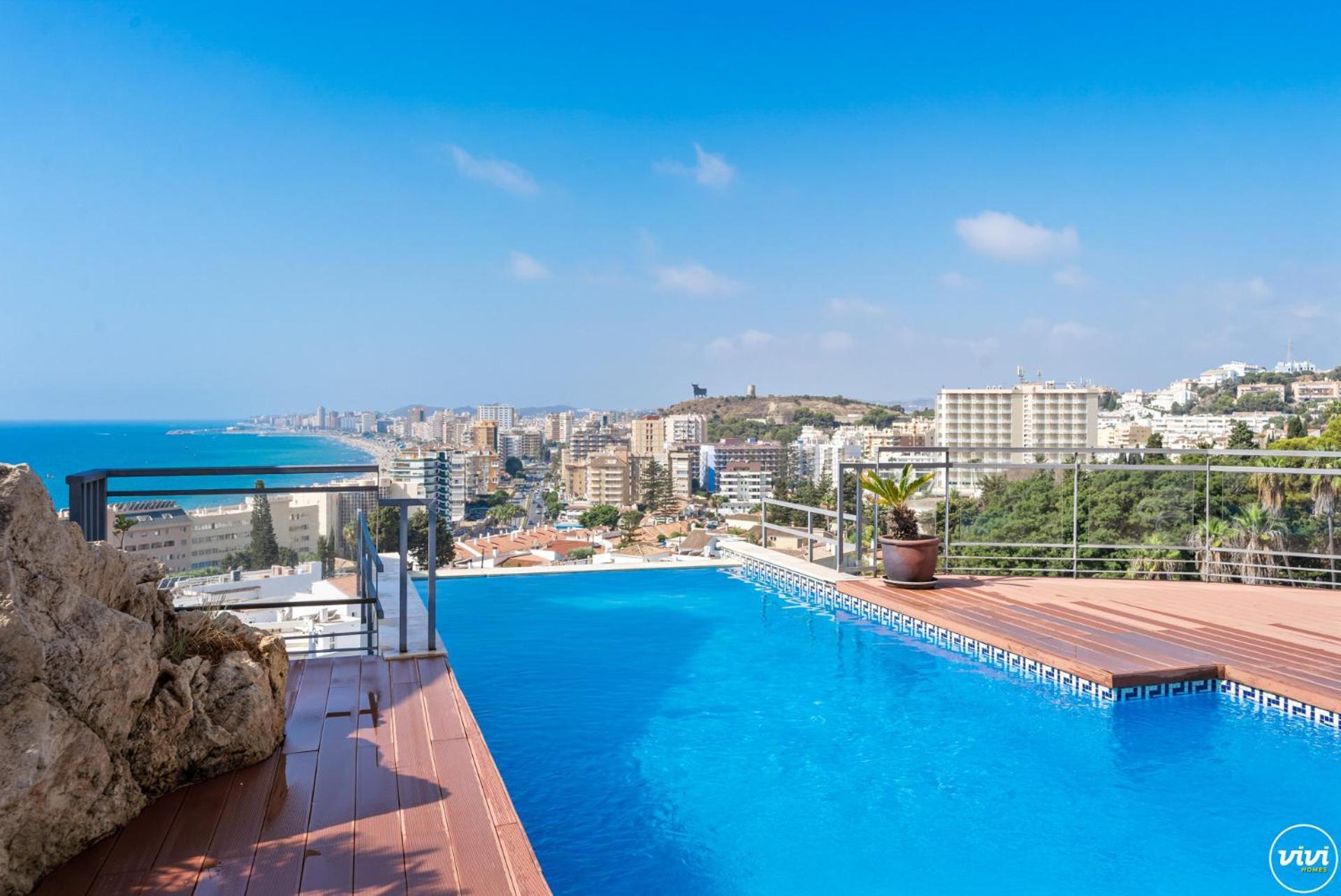 Vivi Homes - La Roca Pool, Terrace, Golf & Sea View Fuengirola