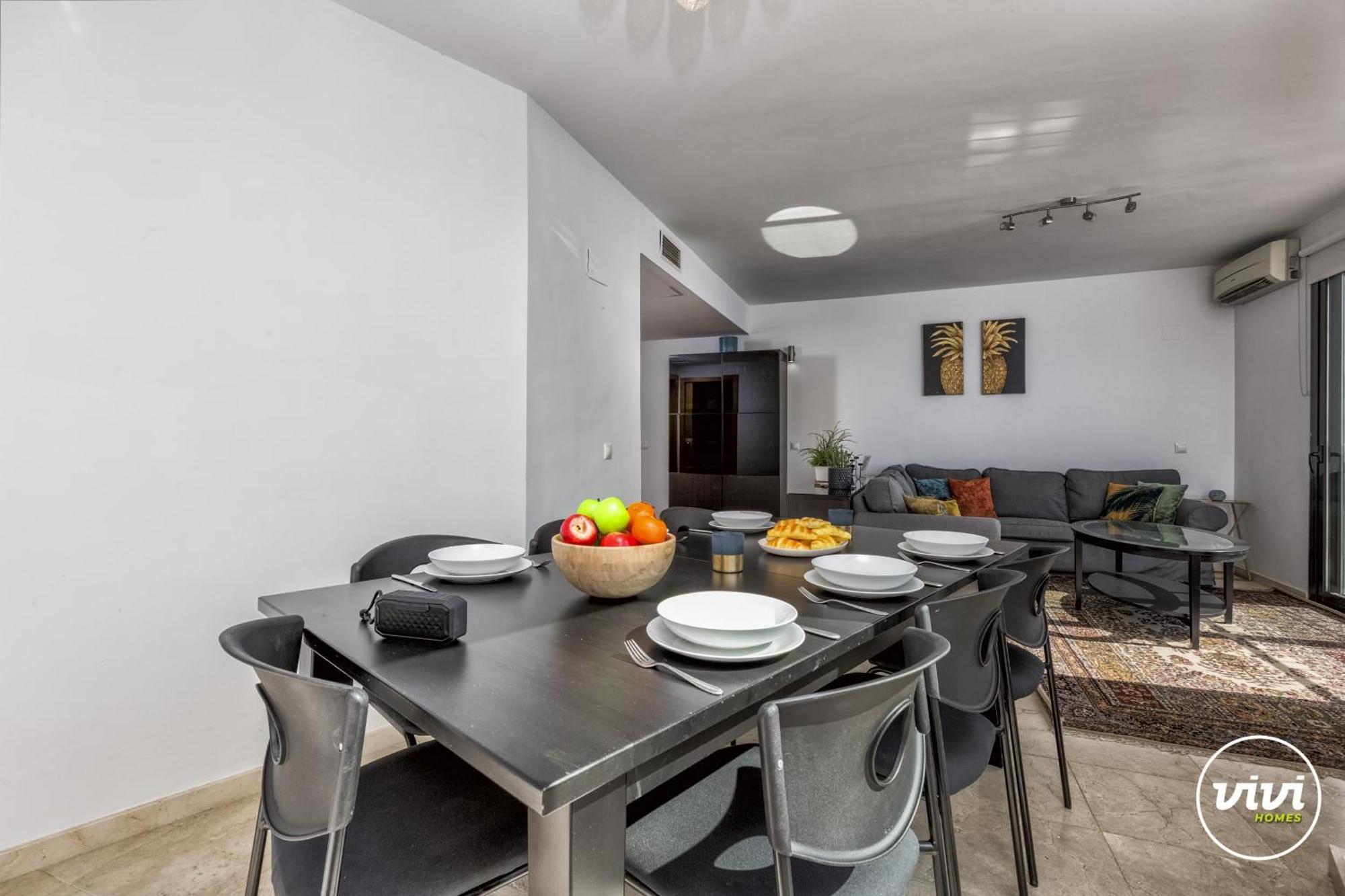 Vivi Homes - La Roca Pool, Terrace, Golf & Sea View Apartment