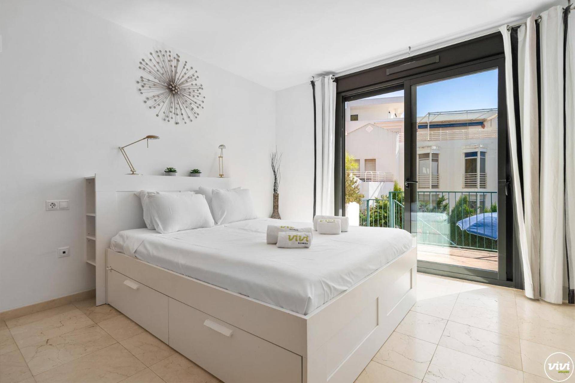 Vivi Homes - La Roca Pool, Terrace, Golf & Sea View * Fuengirola