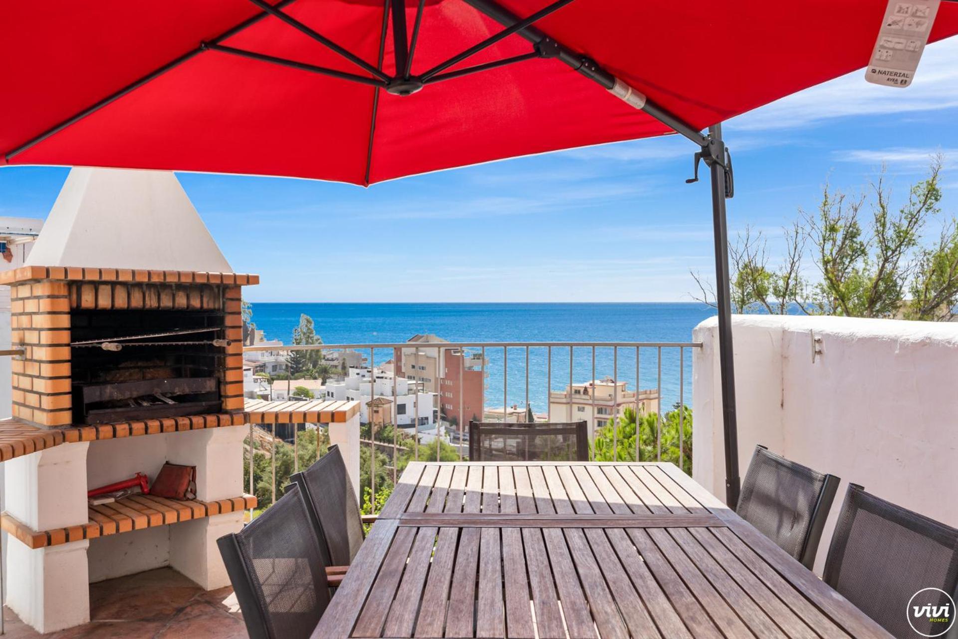 Vivi Homes - La Roca Pool, Terrace, Golf & Sea View Apartment *