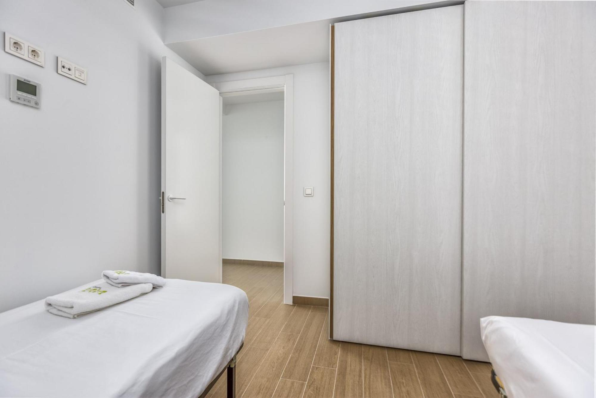 Vivi Homes - Azul Pool, Terrace & Sea View * Fuengirola