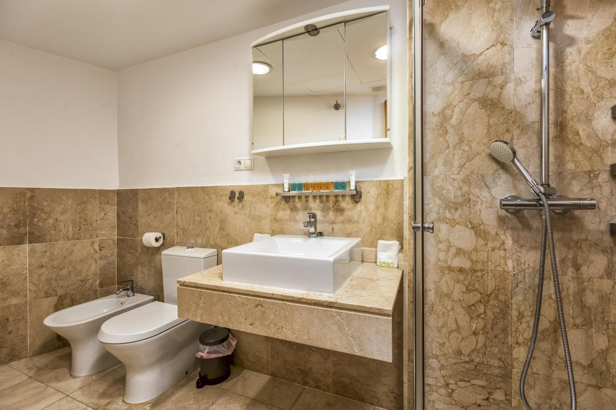 Vivi Homes - La Roca Pool, Terrace, Golf & Sea View Apartment