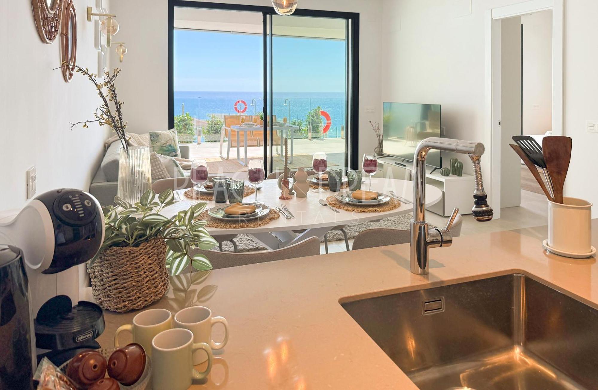 Amazing In Front Of The Sea - Splendid Apartment *