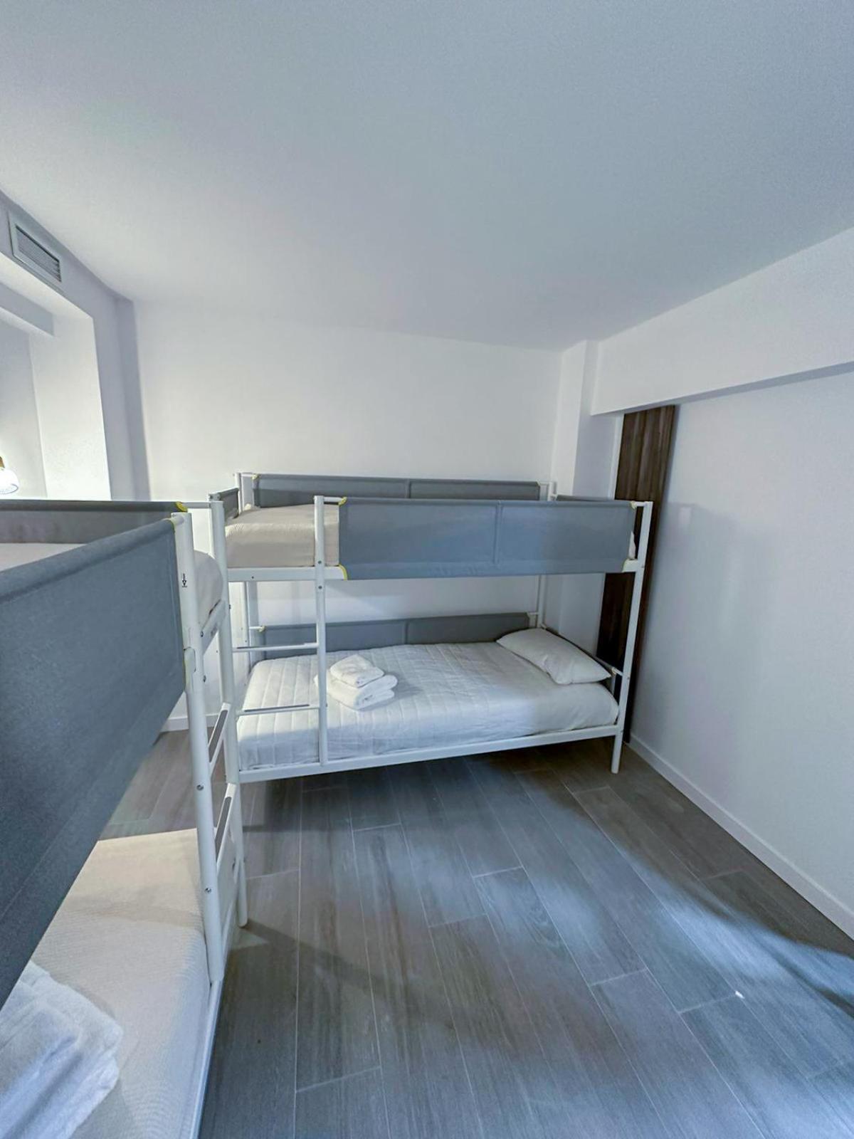 Zur Boutique * Fuengirola