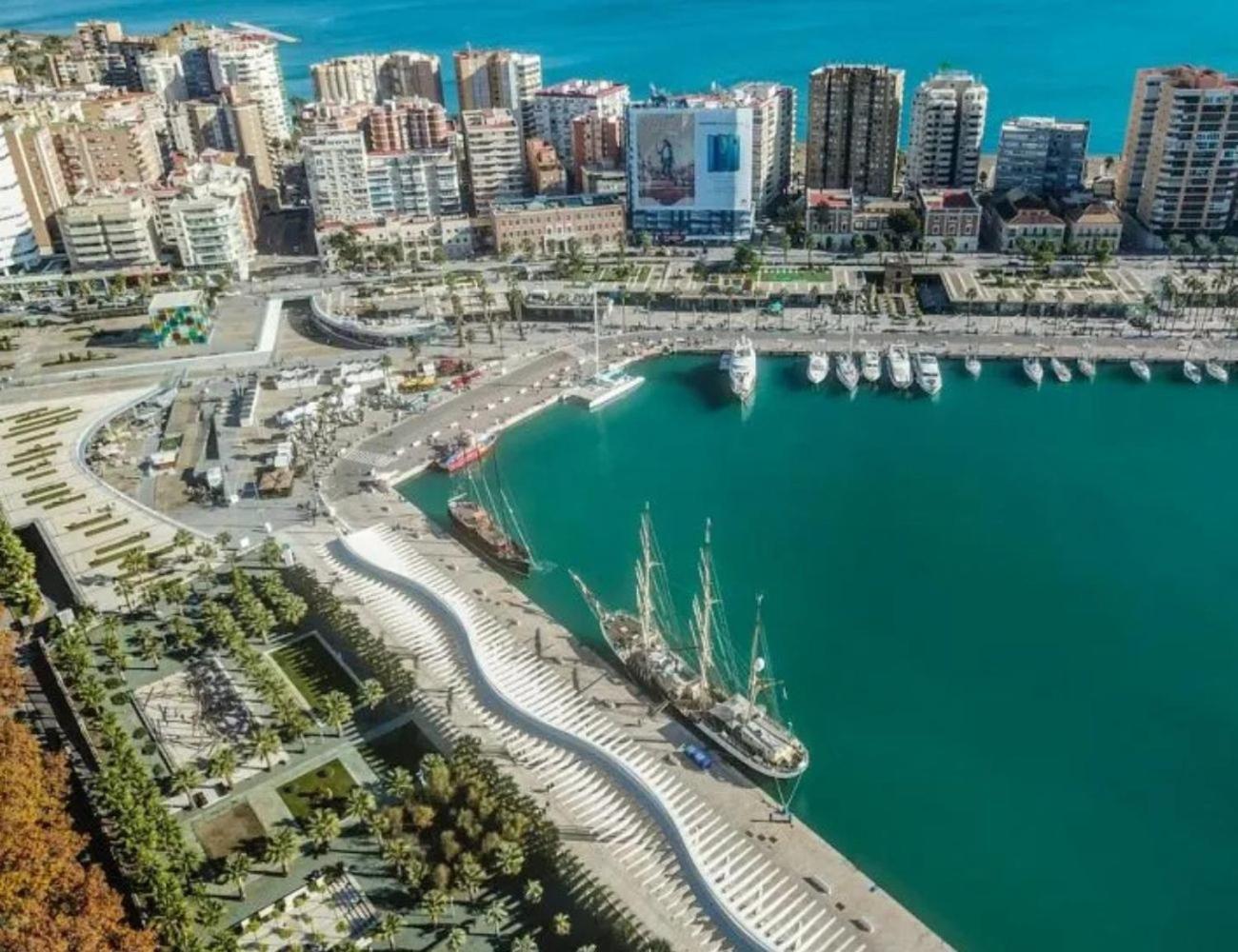 Ga Nemt Til Strand, Restauranter, Butikker, Padel Og Meget Mere! Fuengirola