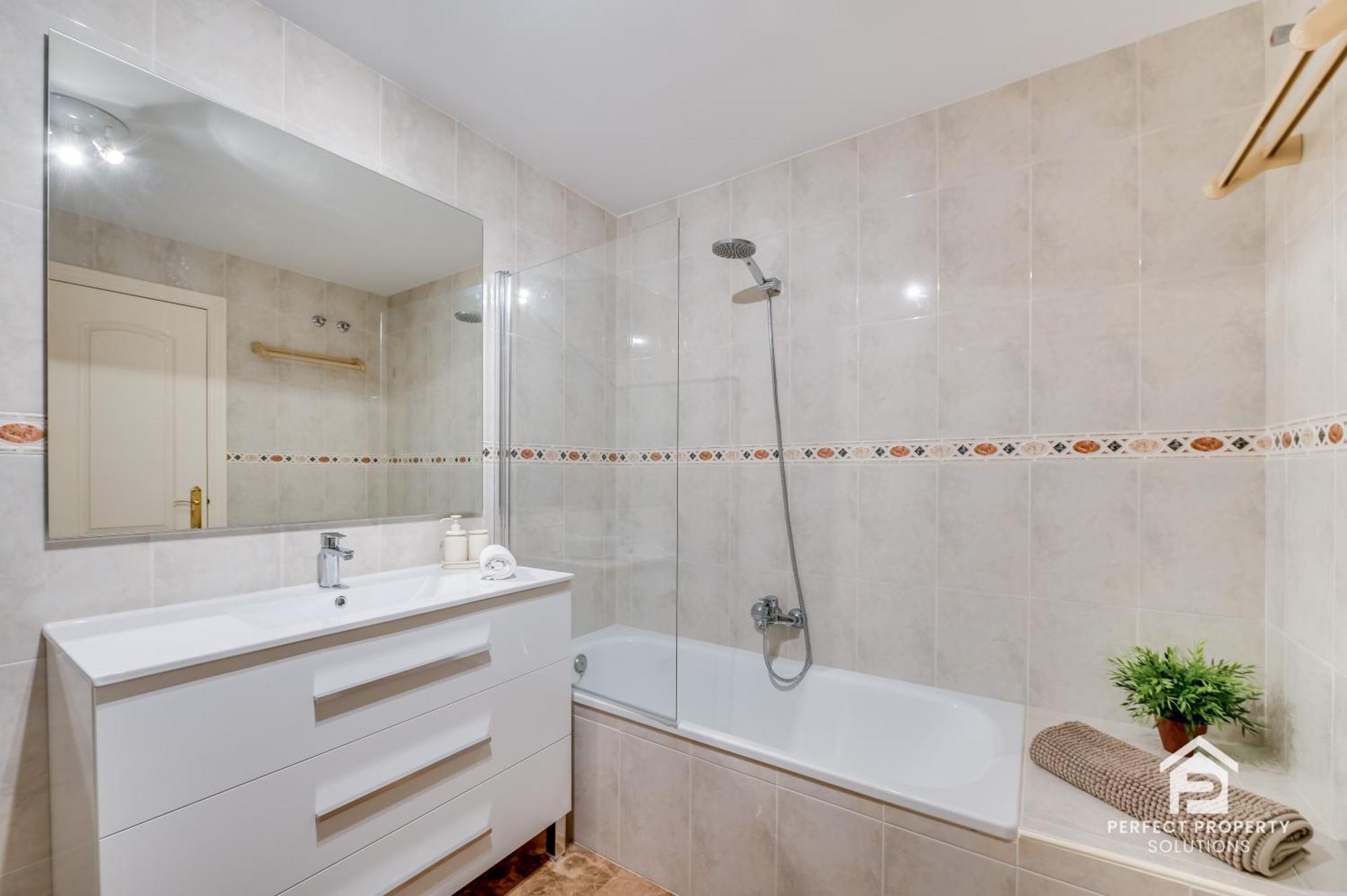 Castillo By Sea View Apartment