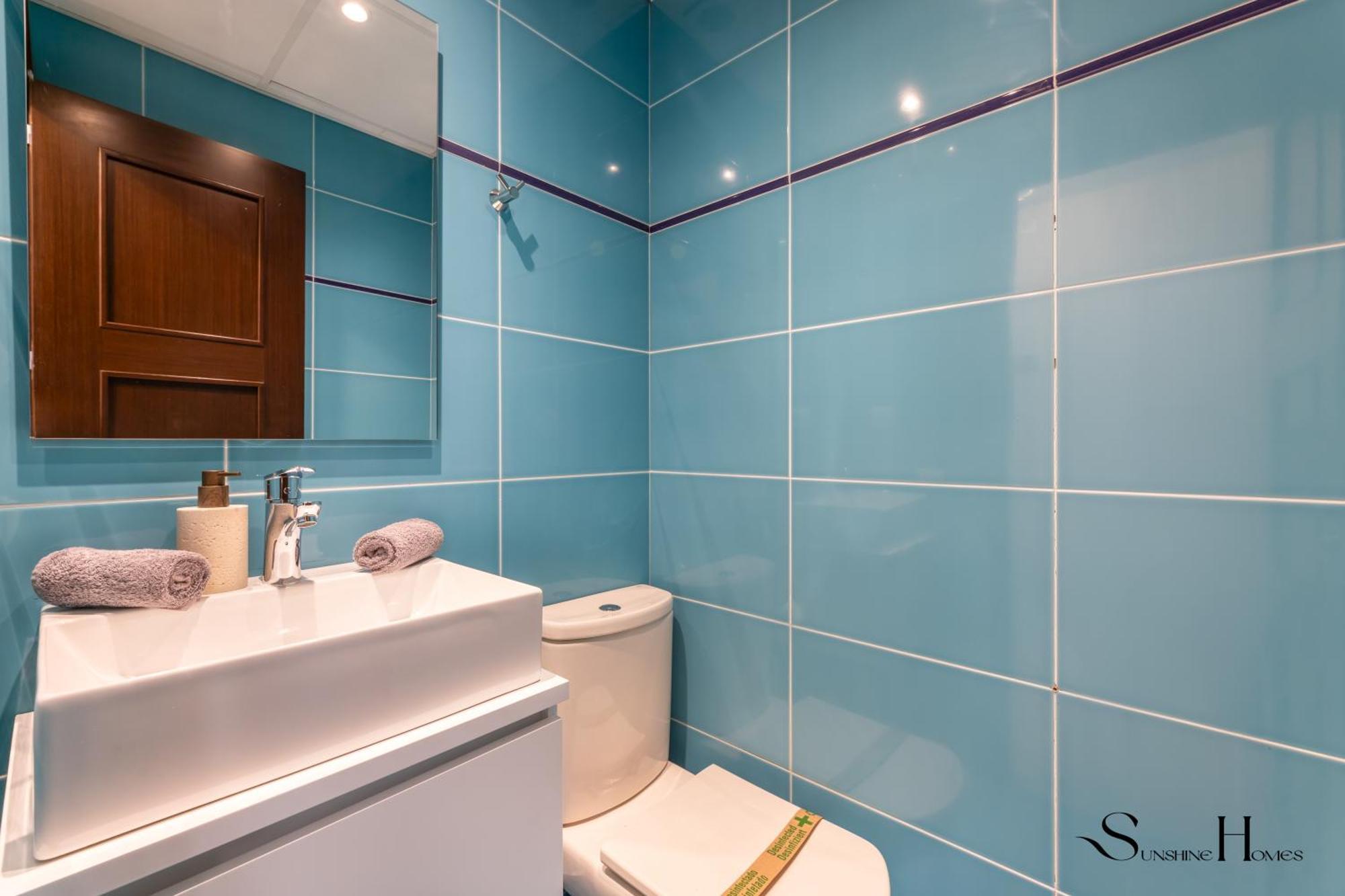 Holiday home Luxury Townhouse With Rooftop Sauna & Jacuzzi *