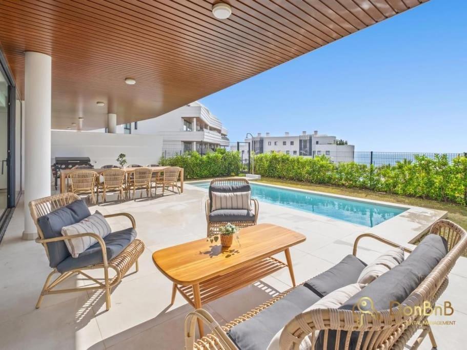 Con Jardin Y Piscina Privada En Higueron West * Fuengirola