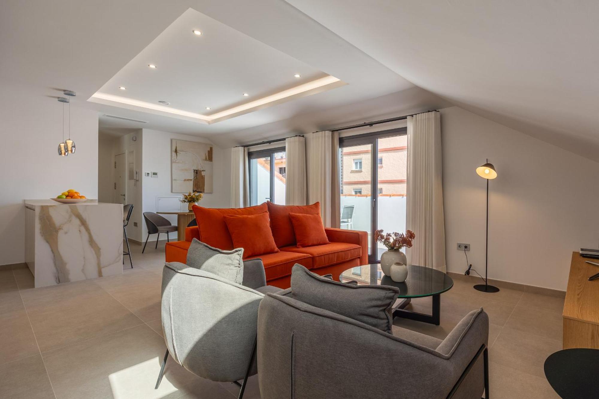 Apartment Atico Avenida Edf. Cayetana