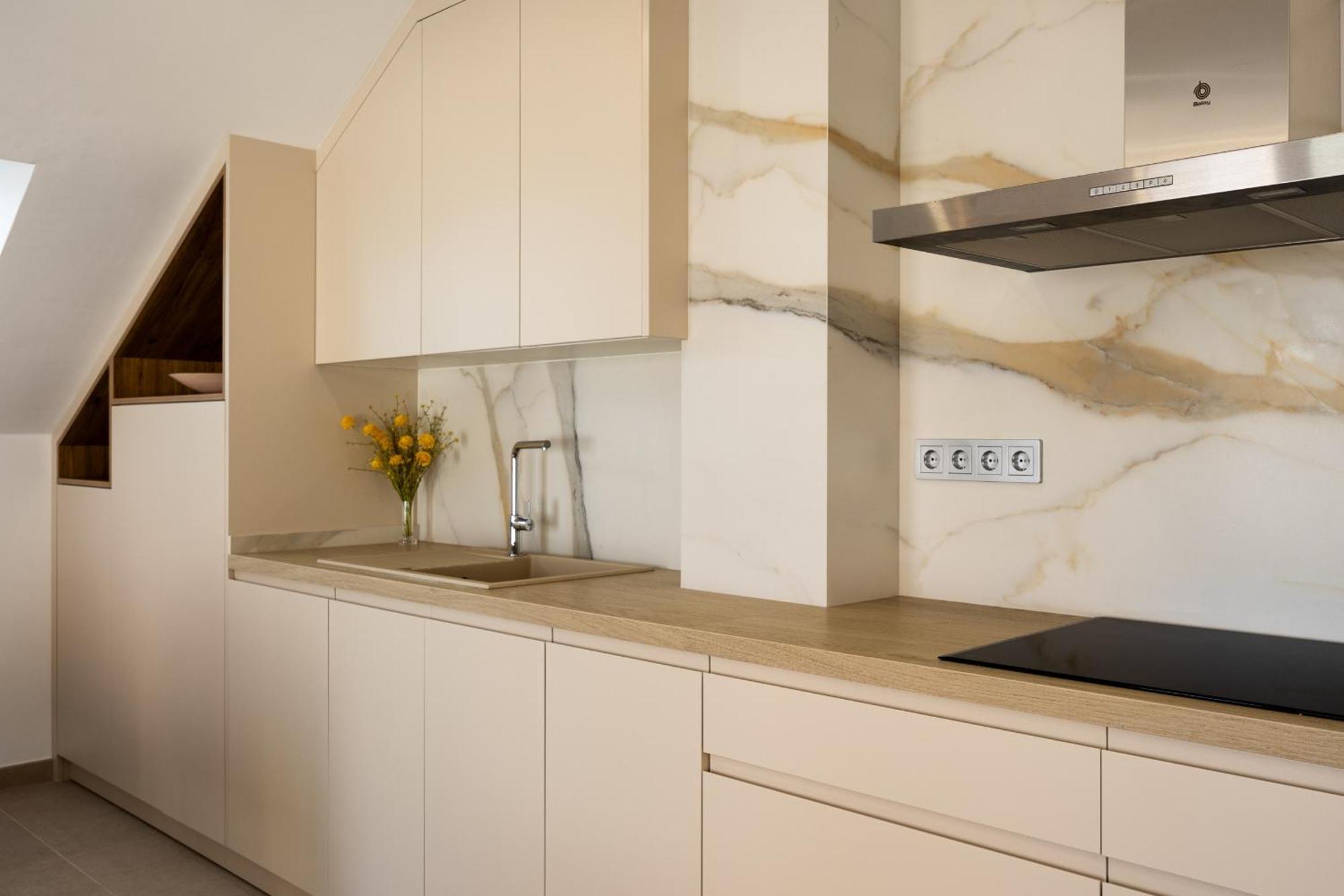 Atico Avenida Edf. Cayetana Apartment *