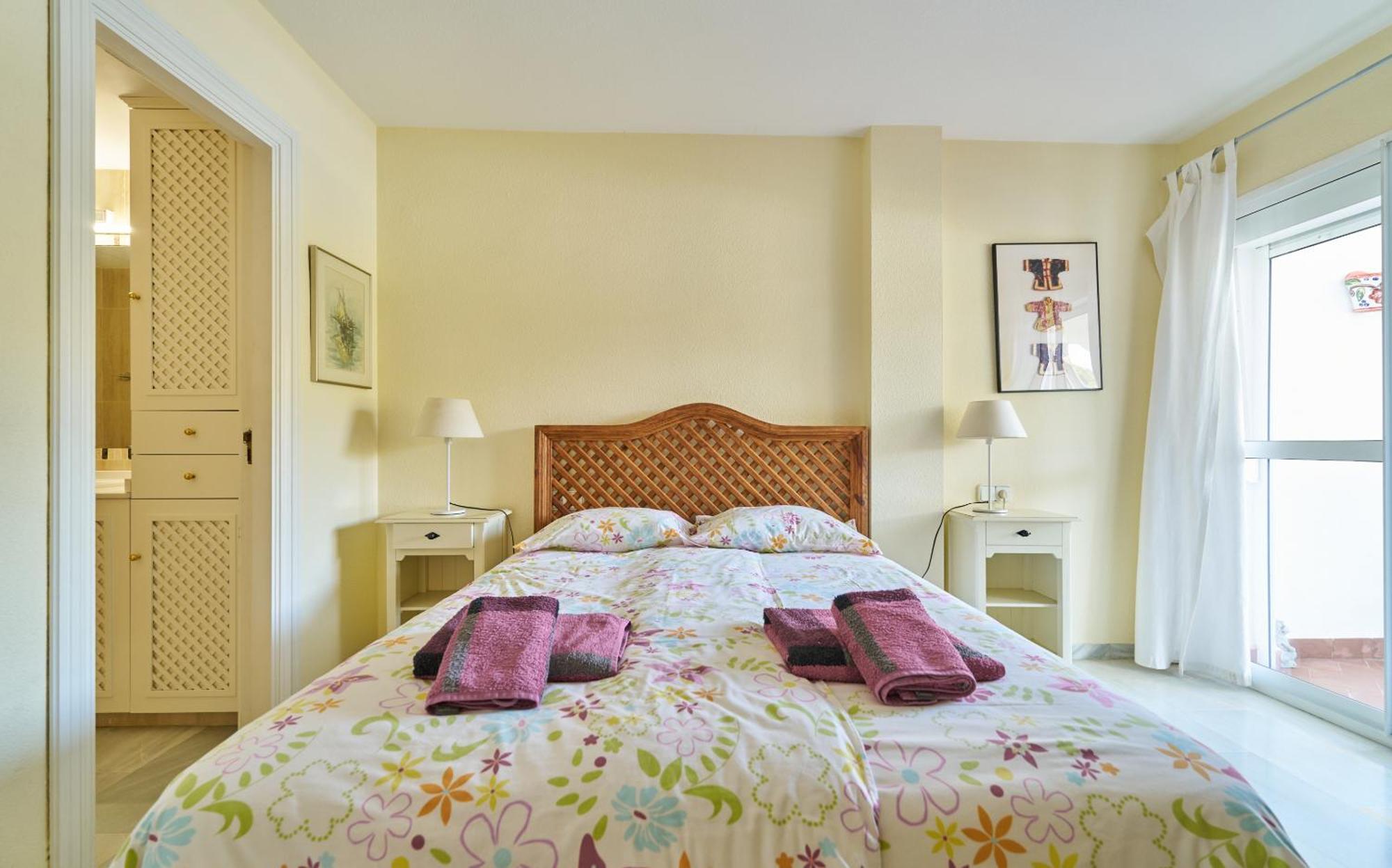 Appartement For Golf In Mijas *