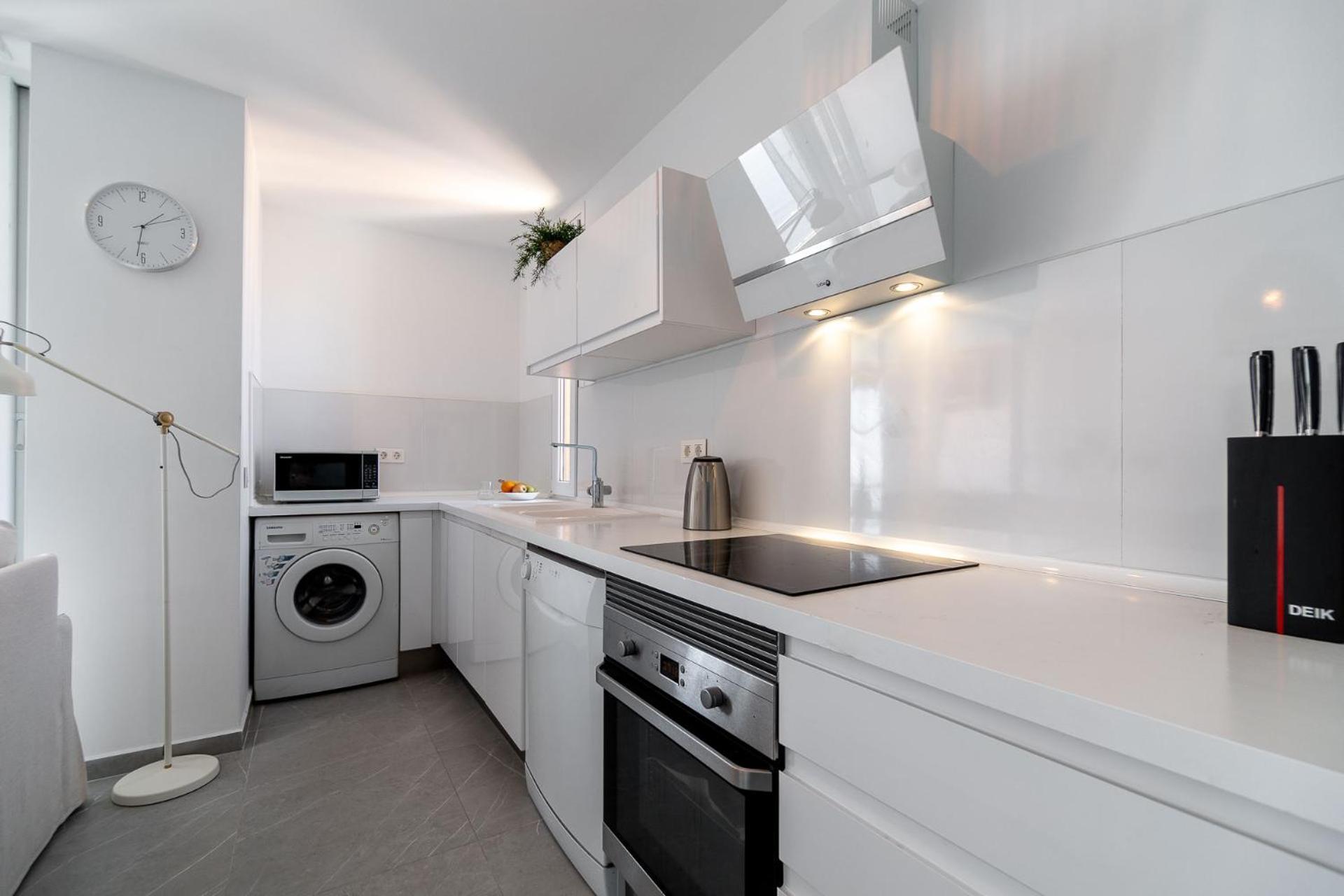 One Bedroom Next To The Port Apartamento Fuengirola
