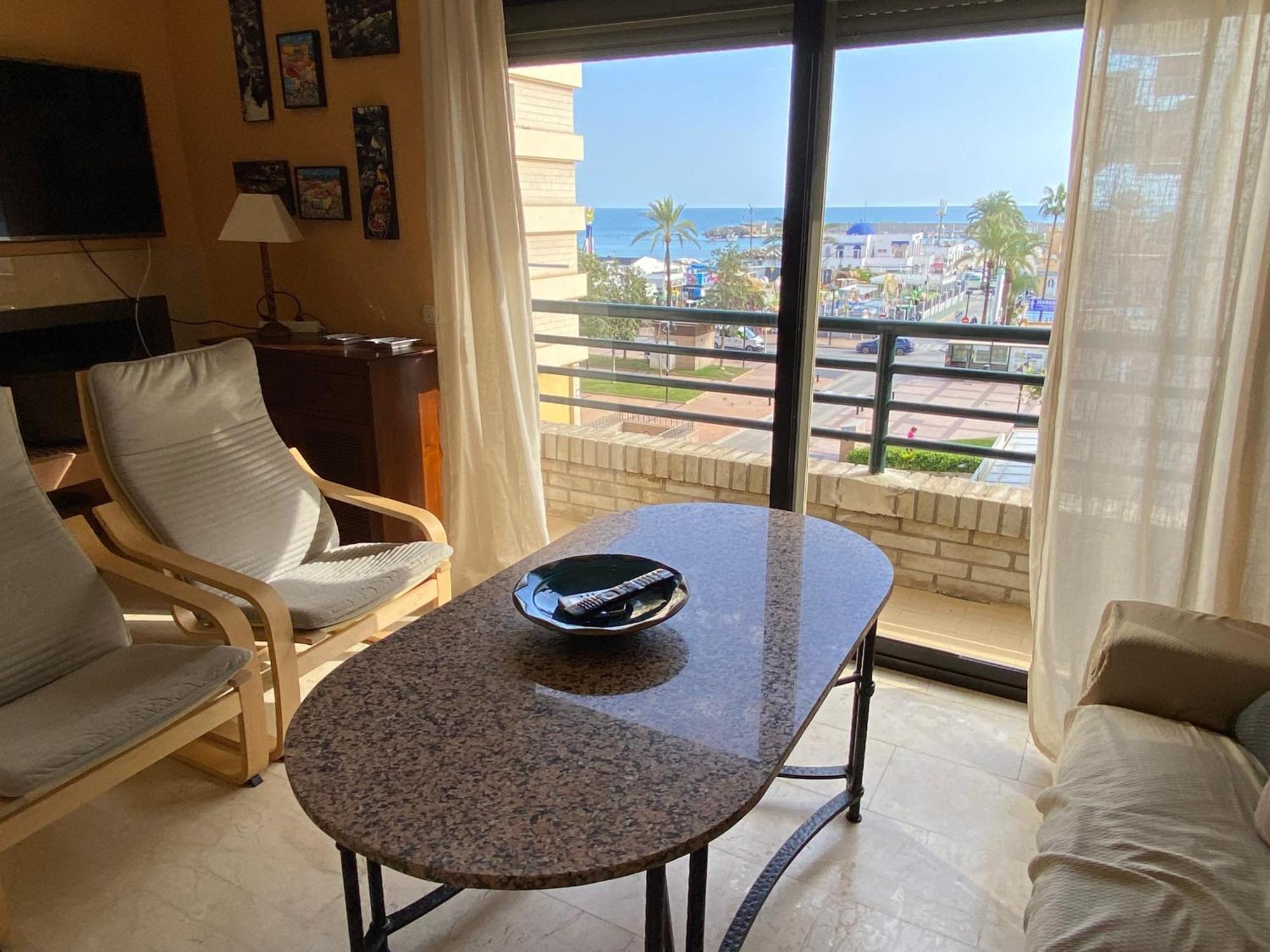 4 Bedroom Close By In * Fuengirola