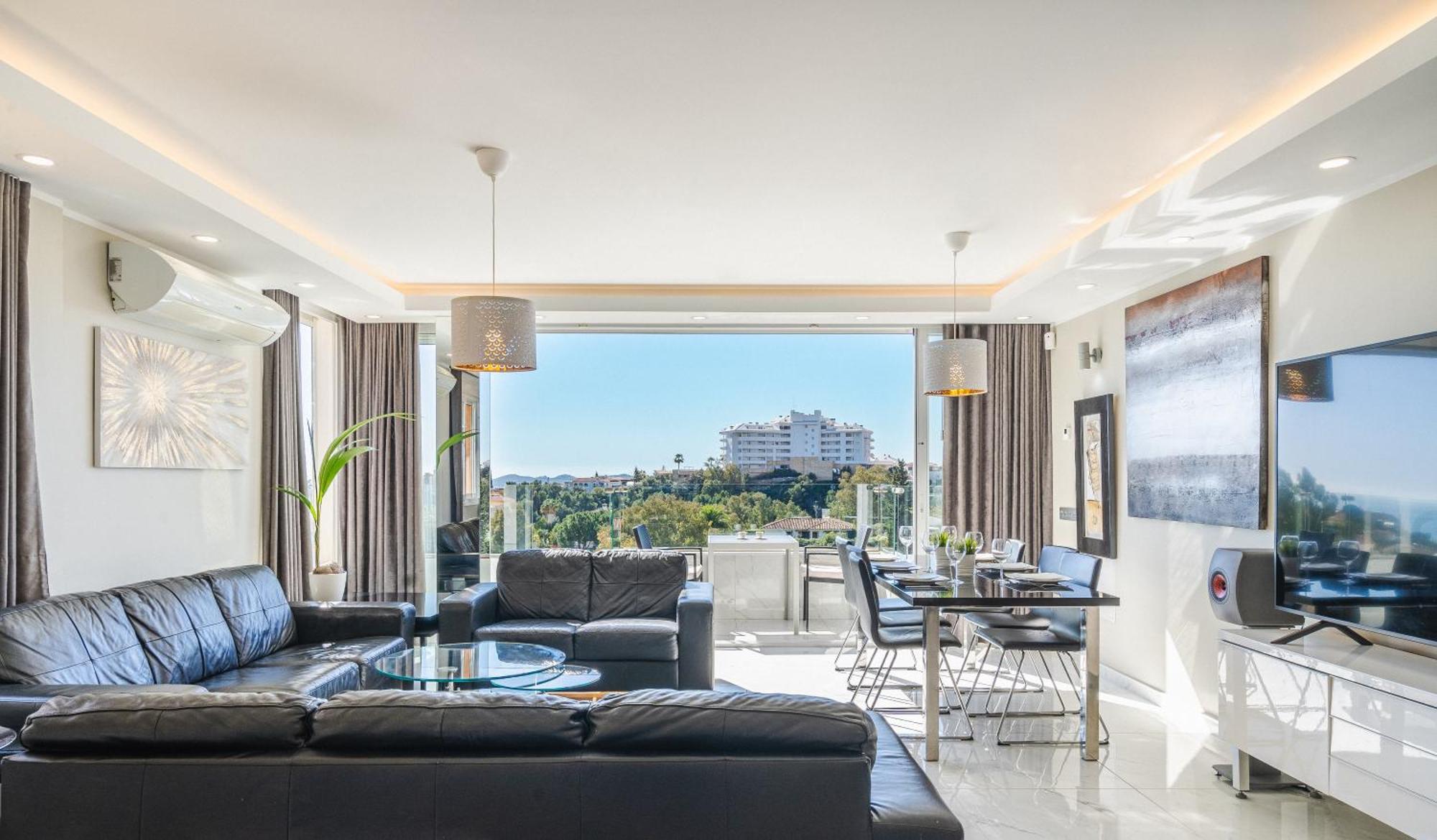 Bella Vista - Modern Private With 5 Bedrooms, Divided Into 2 Apartments, Sea View, And Pool