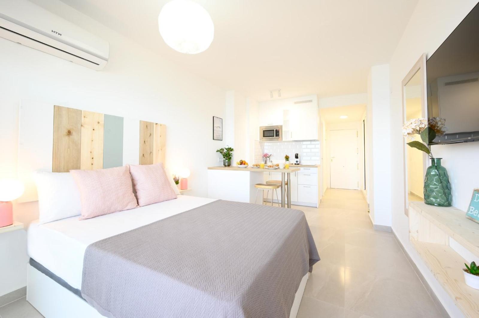 Stella Maris - Amazing Frontal Sea Views With Pool & Terrace By 10tosea * Fuengirola
