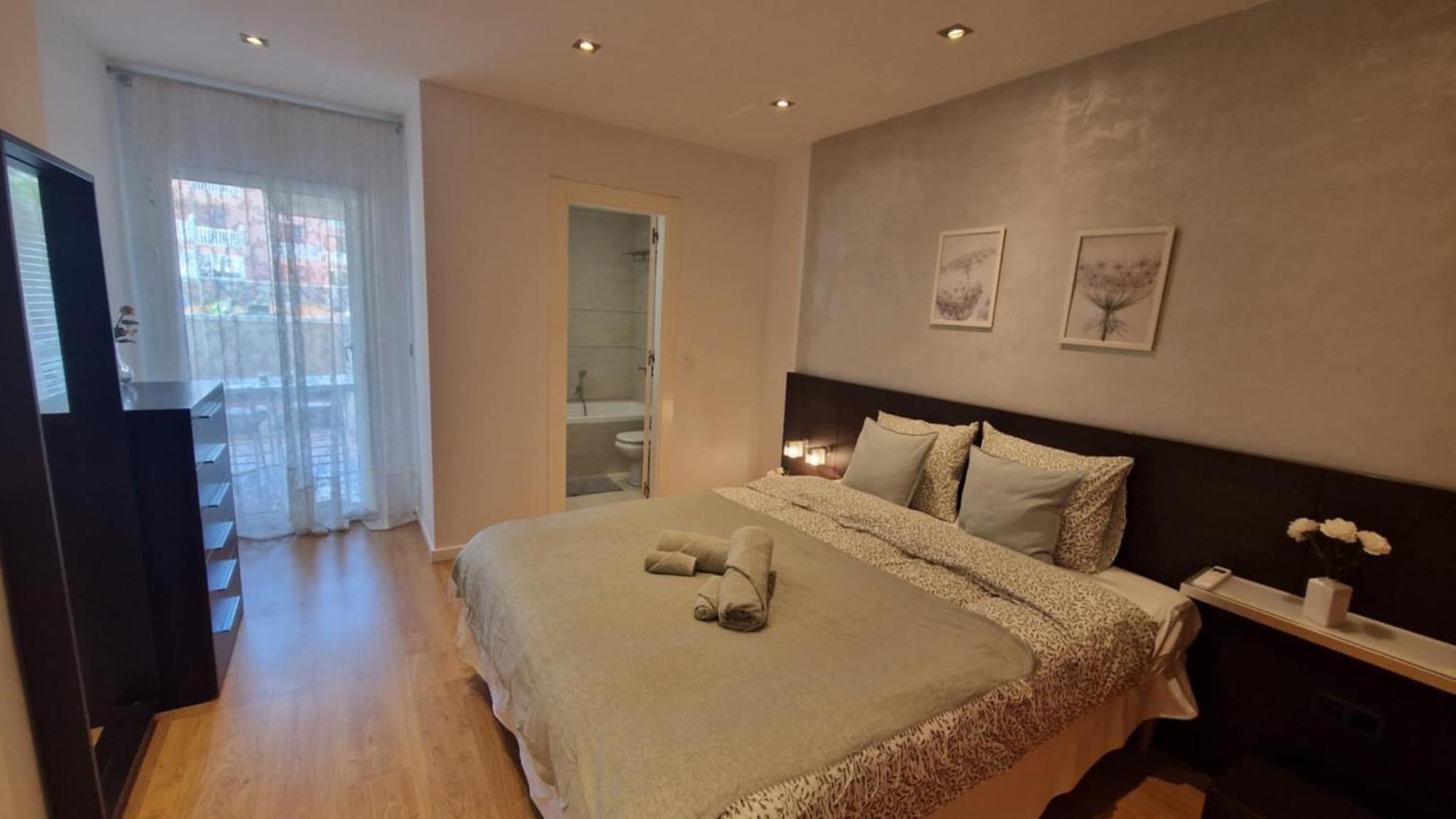 Apartment Reserva Del Higueron Palm And Pool