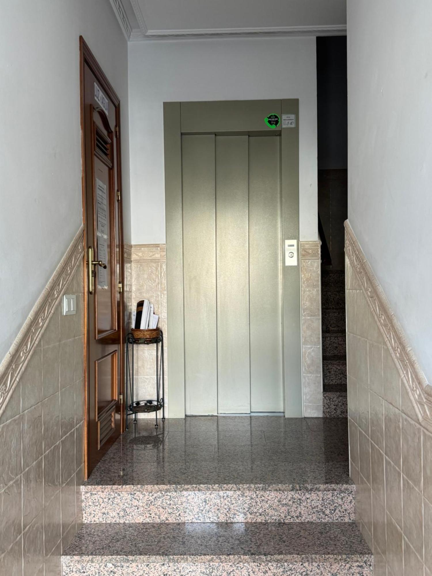 Apartment Penthouse Met Groot Terras Centrum *