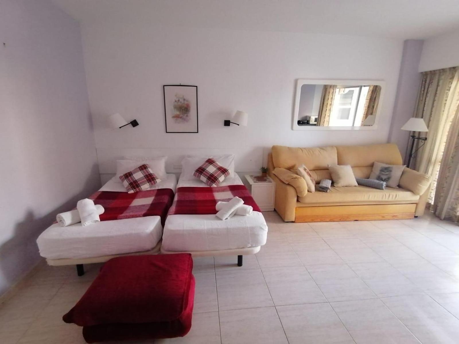 Apartment Flat In Pyr *