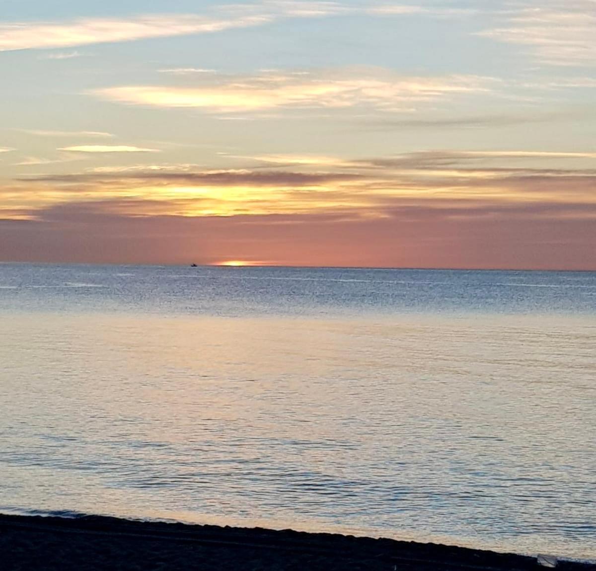 Primera Linea De Playa Y Centrico Fuengirola