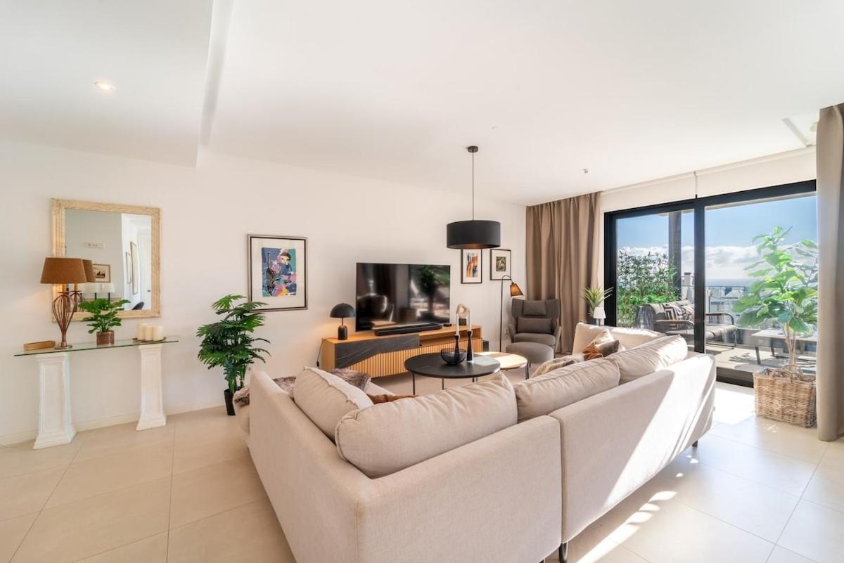 Apartment Stunning Penthouse -private Pool *