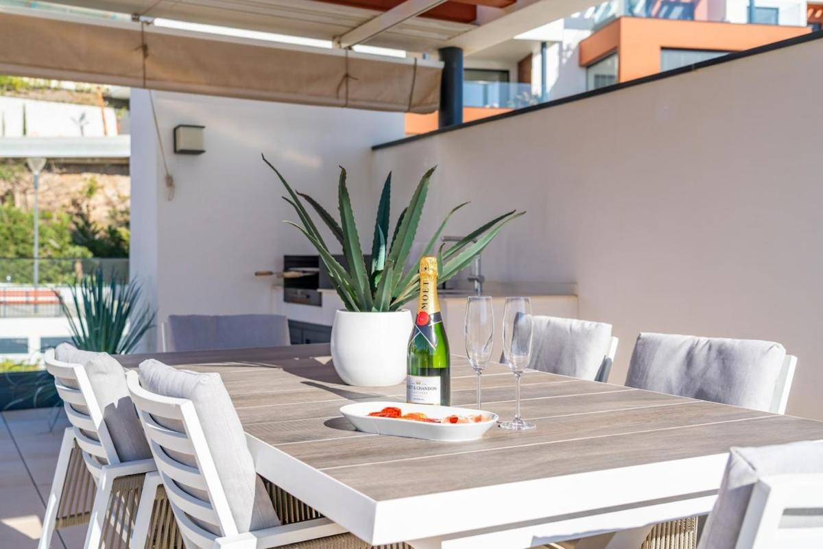Apartment Stunning Penthouse -private Pool *