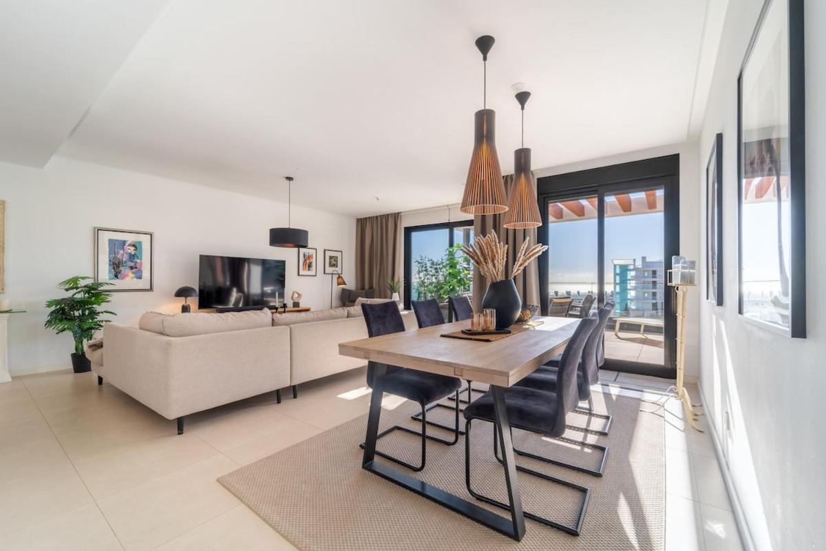 Stunning Penthouse -private Pool Fuengirola