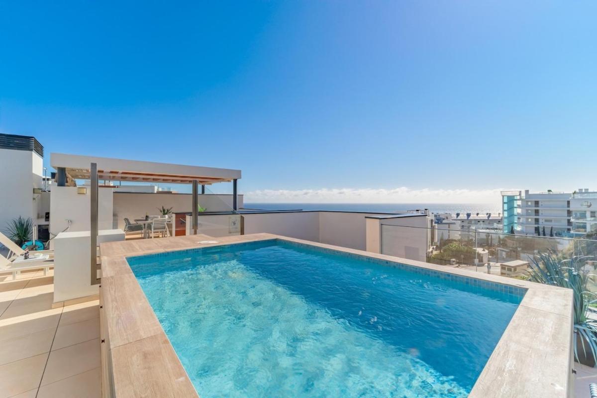 Apartment Stunning Penthouse -private Pool *