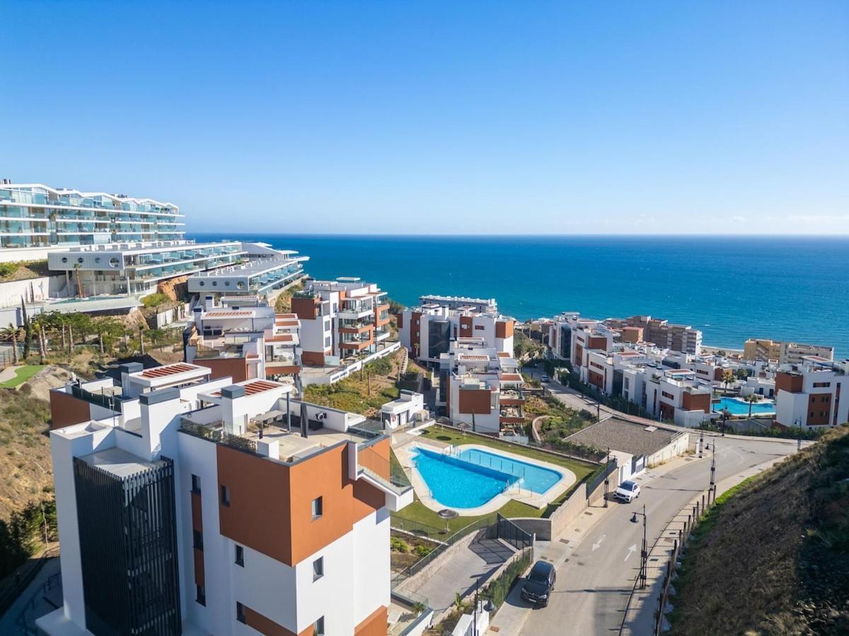 Stunning Penthouse -private Pool Apartment