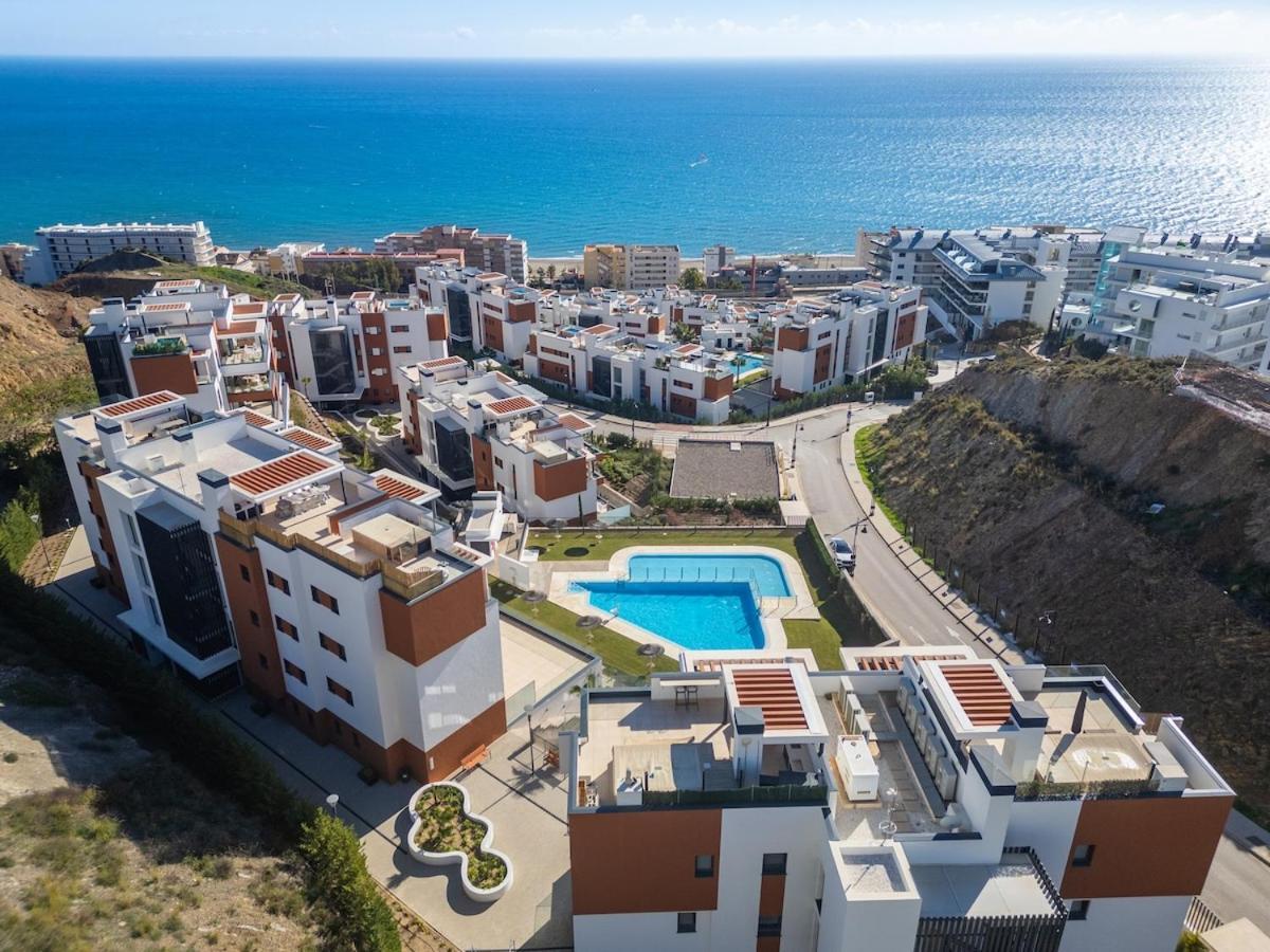 Stunning Penthouse -private Pool Apartment *