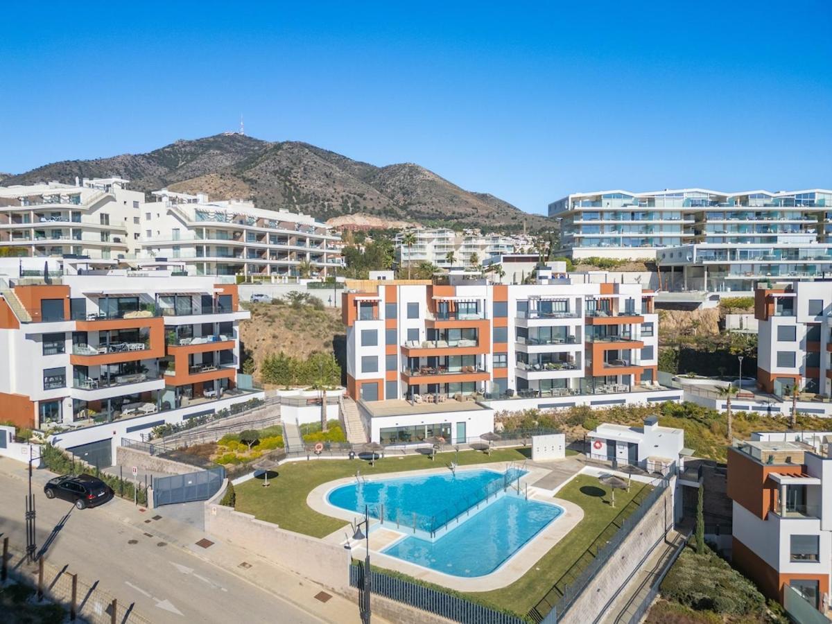 Stunning Penthouse -private Pool Apartment