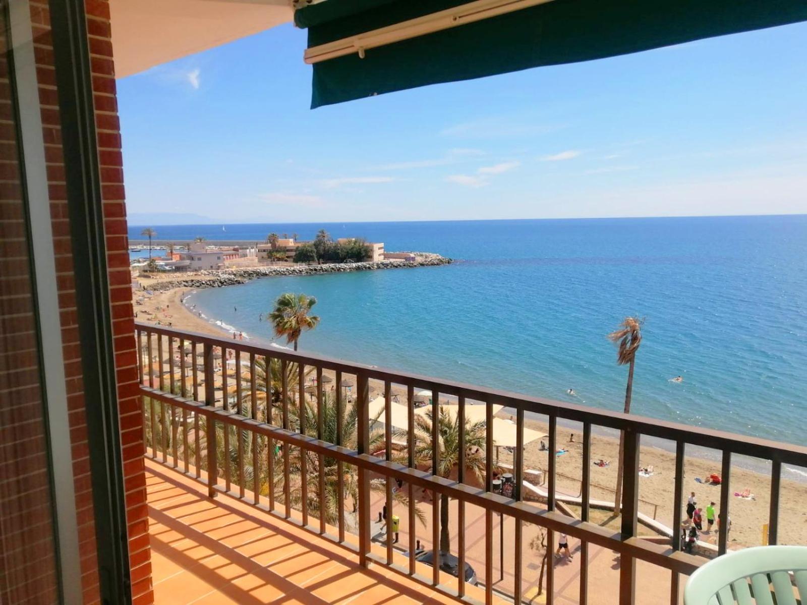Apartment Great Terrace With Views To The Sea. 5th Floor Downtown Area