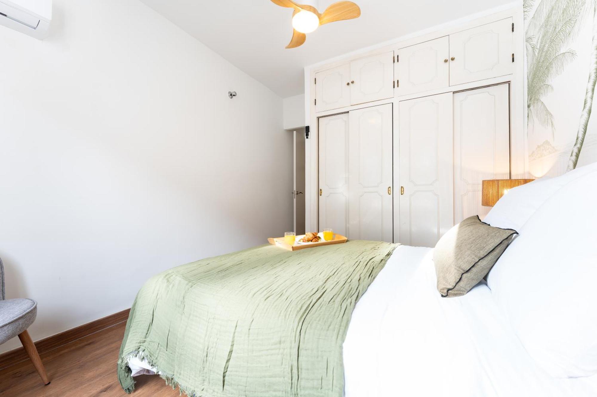Center Apartment *