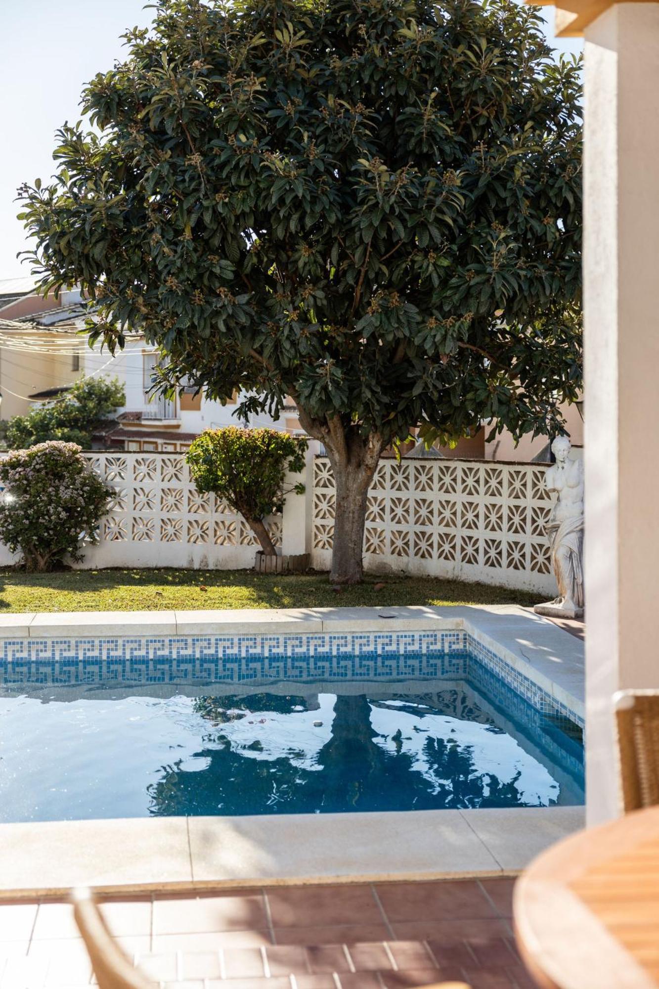 Ref 325 Elena * Fuengirola