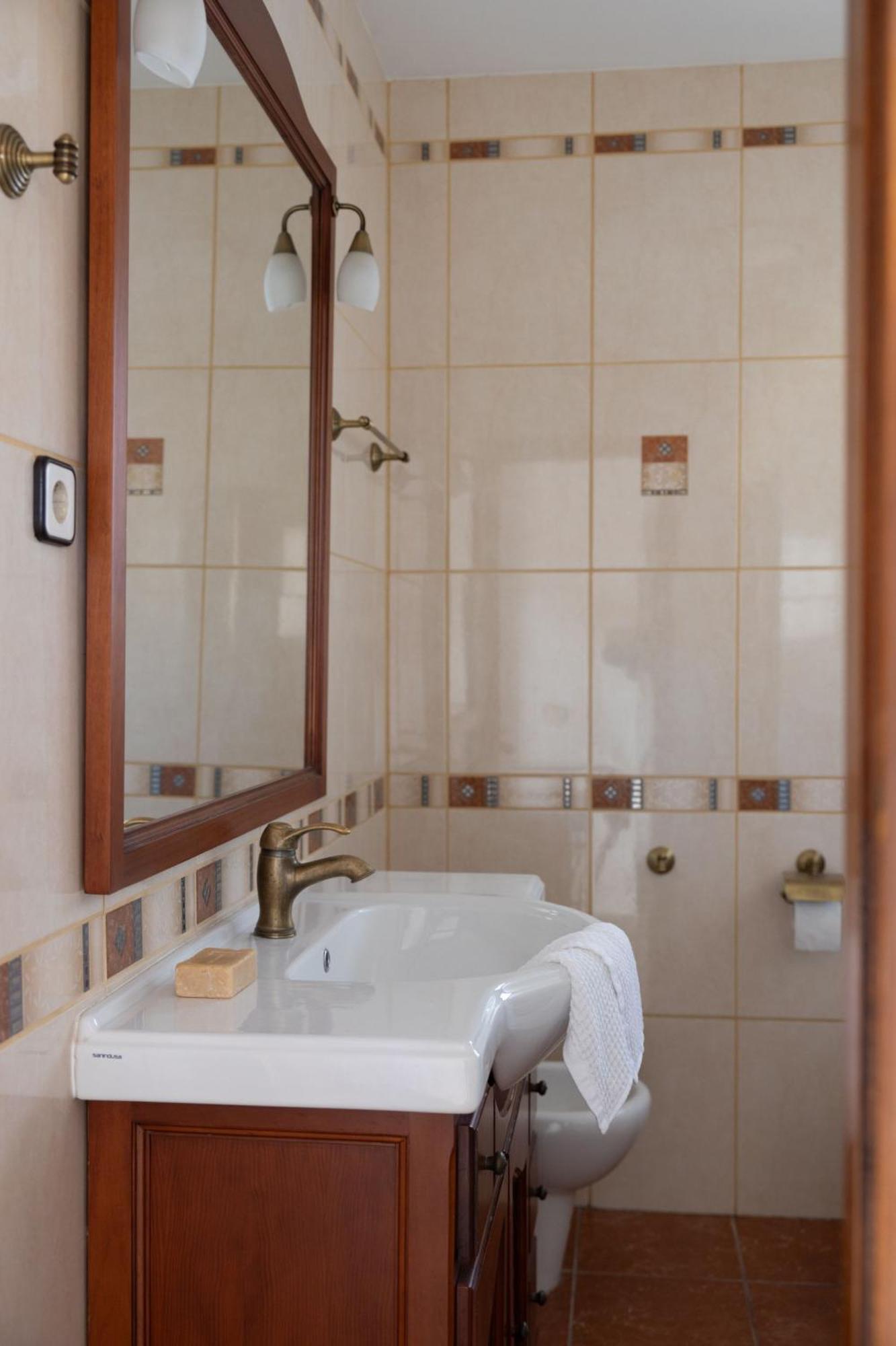 Ref 325 Elena Villa