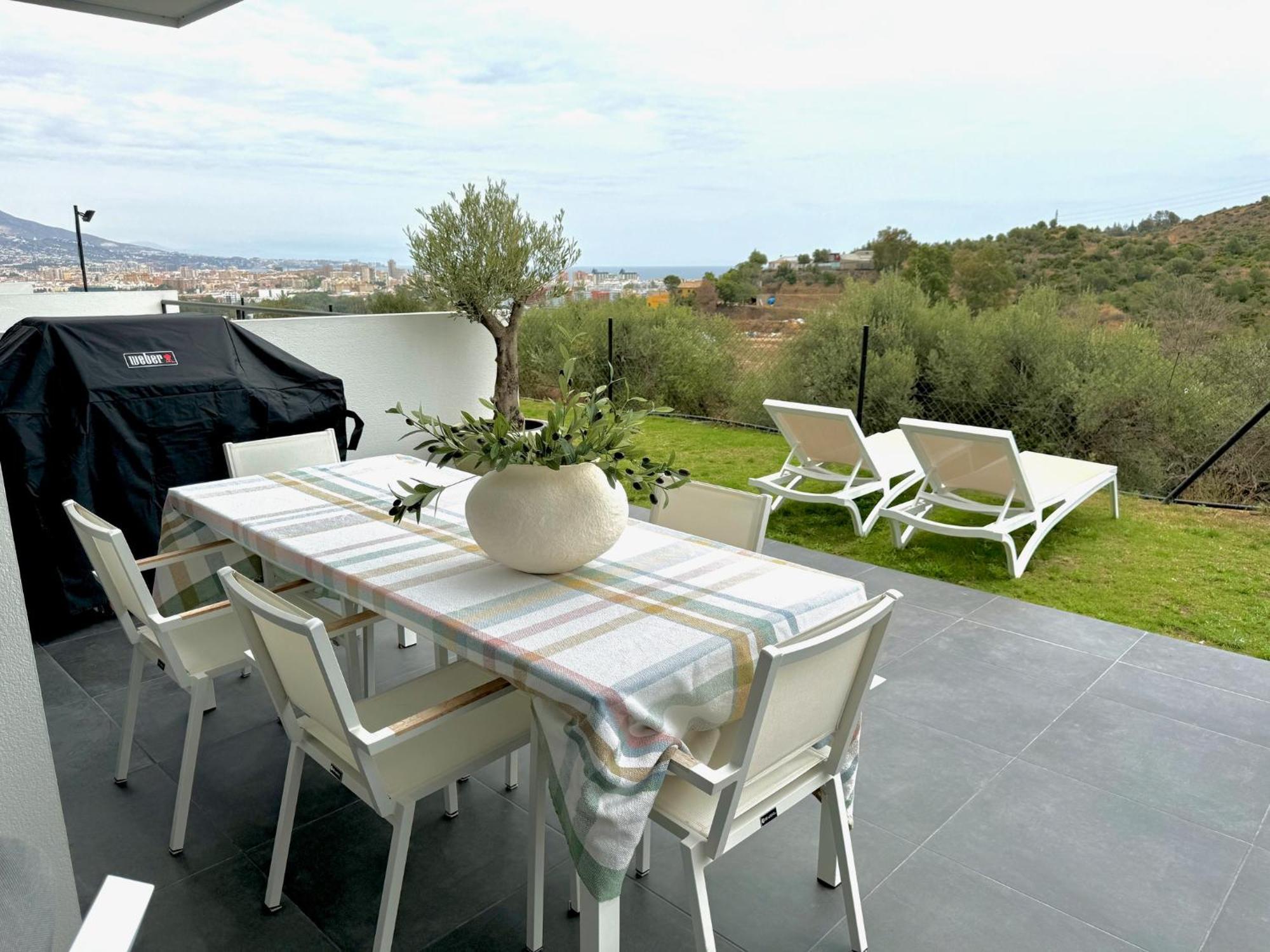 Fantastic Elegant 2-bedroom With Great Seaviews - Casa Lef Mijas Costa-fuengirola Apartment