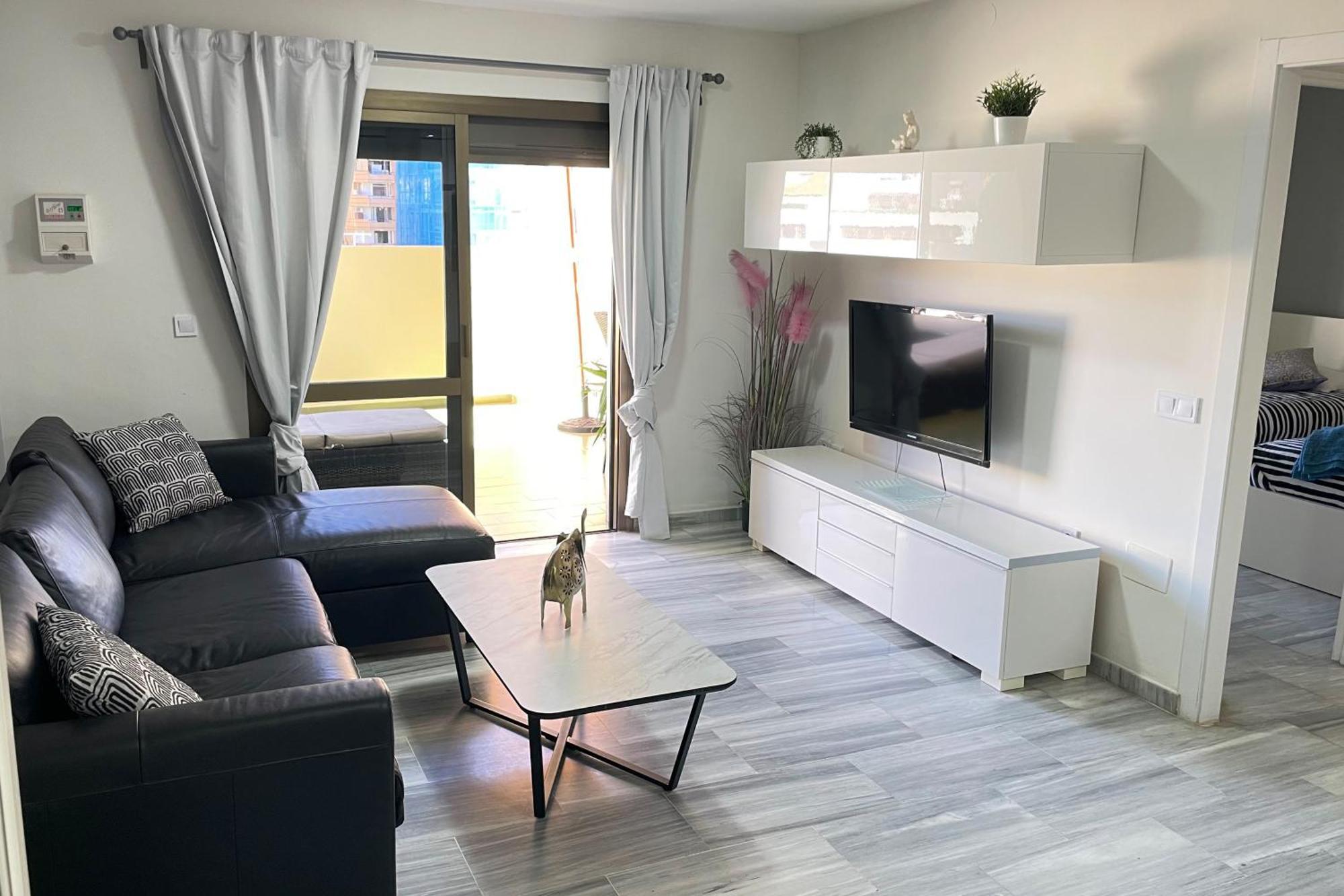 Apartment Seaside Haven: With Terrace *