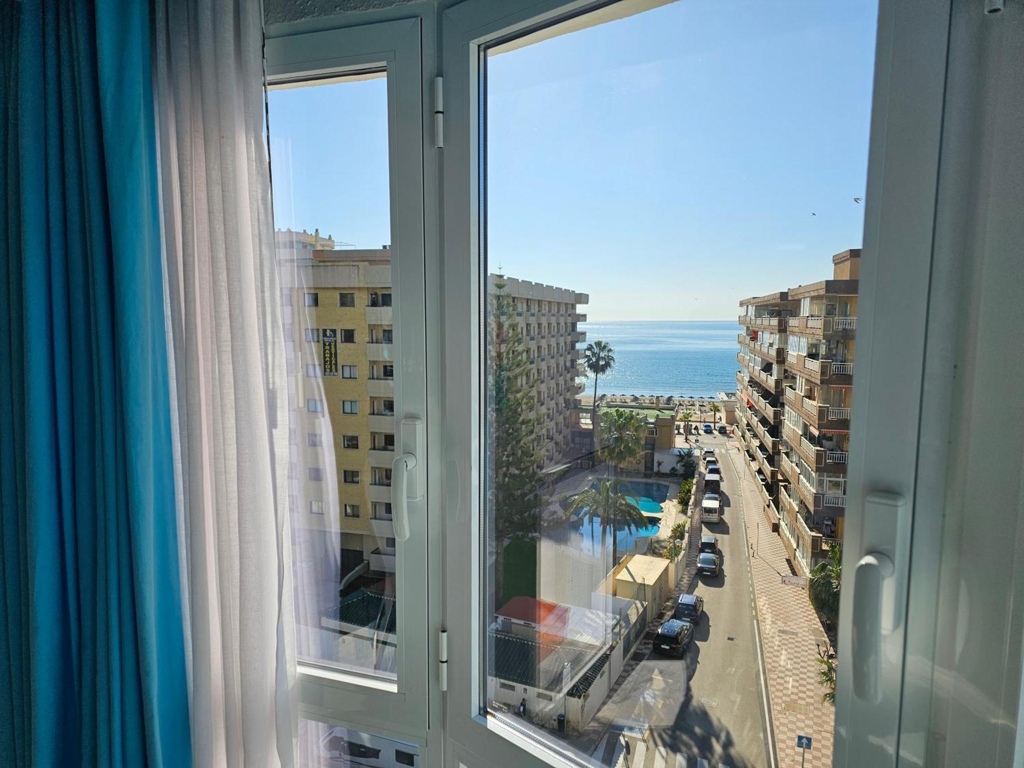 Apartamento Rymlig Laegenhet Foer 7,8 Persons In Boliches, Fuegirola