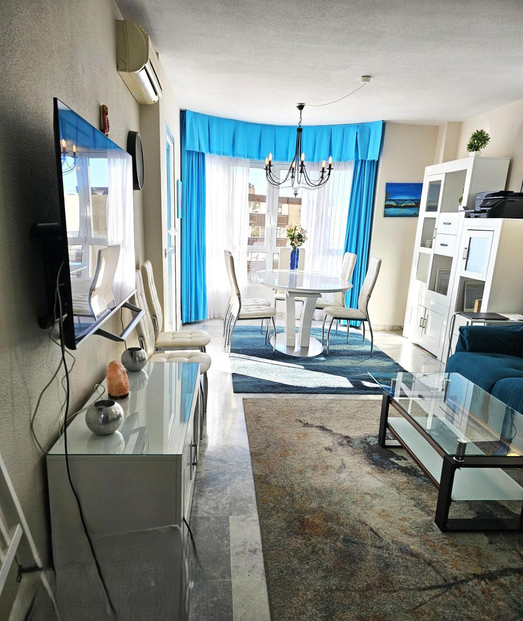 Apartamento Rymlig Laegenhet Foer 7,8 Persons In Boliches, Fuegirola *