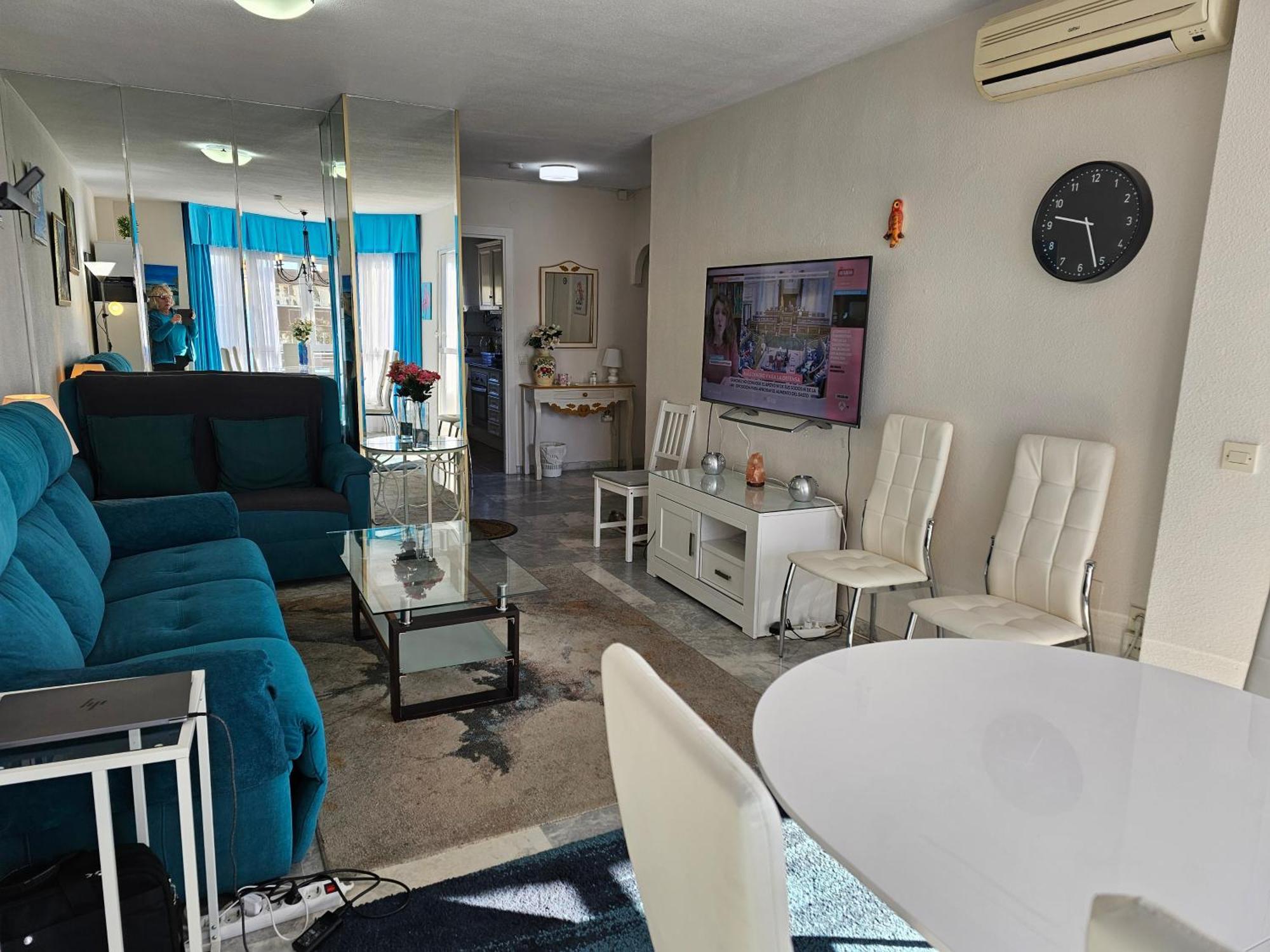 Rymlig Laegenhet Foer 7,8 Persons In Boliches, Fuegirola Apartamento Fuengirola