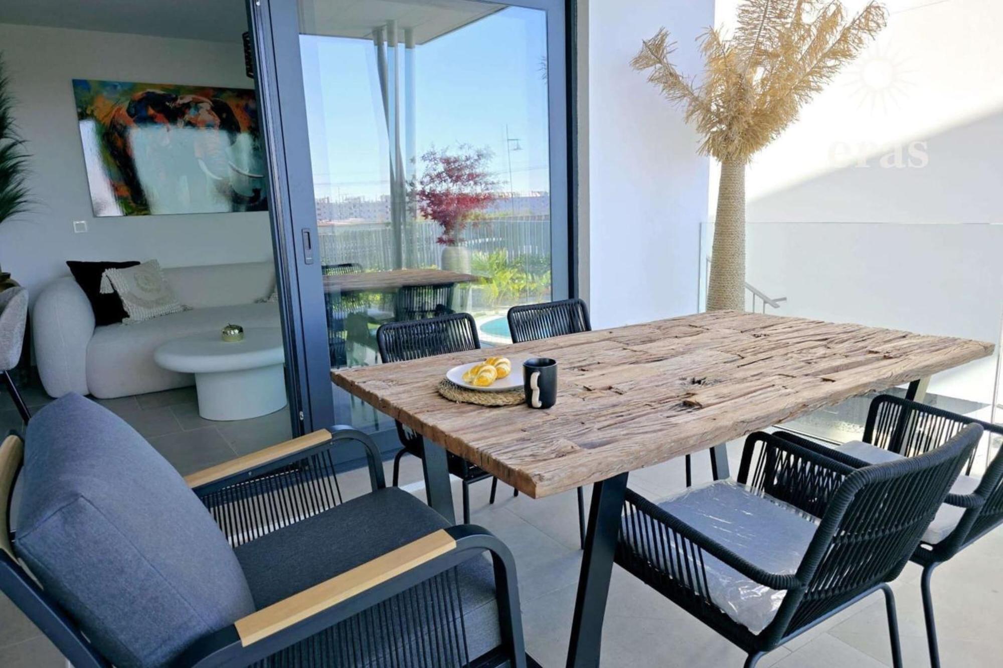 Magnifique Terrasse Piscine 4pers *