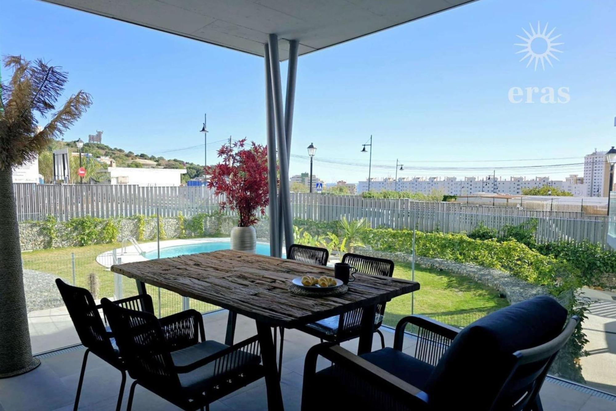 Magnifique Terrasse Piscine 4pers