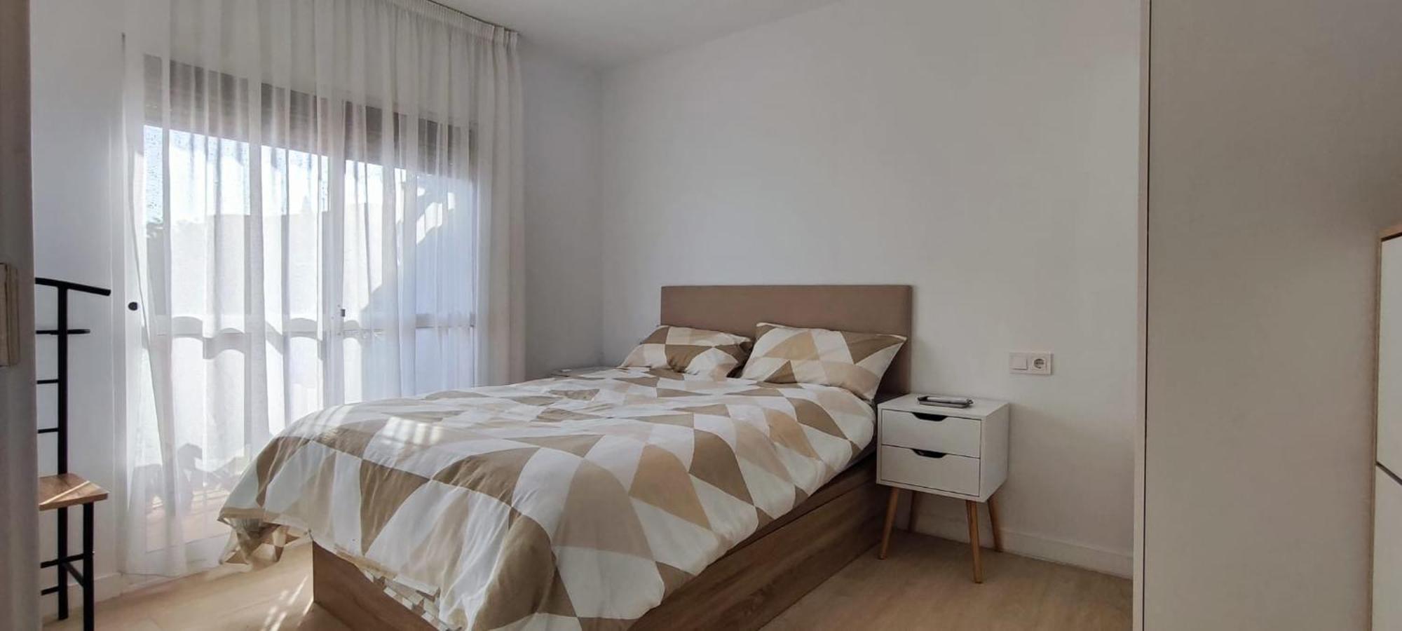 Sunny Apartment *