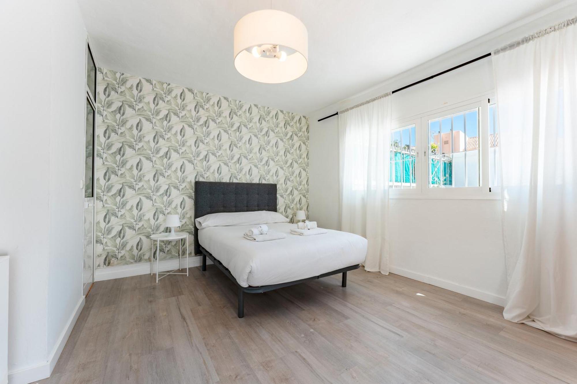 Beachside Centre Duplex 6pax Apartment