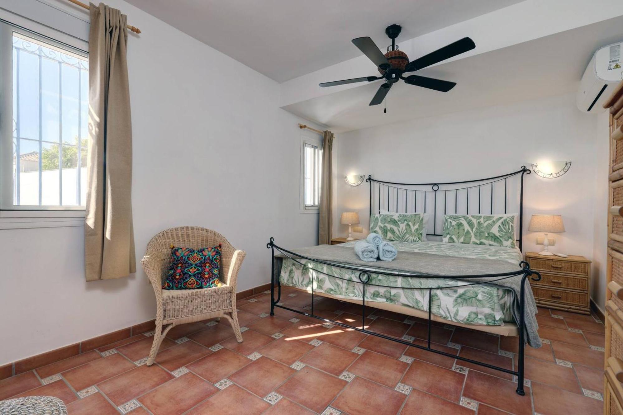 089 Andalusian Style 3 Bed With Office And Private Pool Pousada