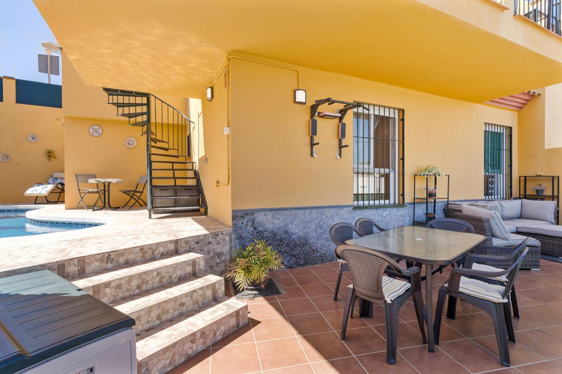 Stunning Townhouse With Private Pool And Breathtaking Views By Costarentals - Ref 11 Apartment Fuengirola