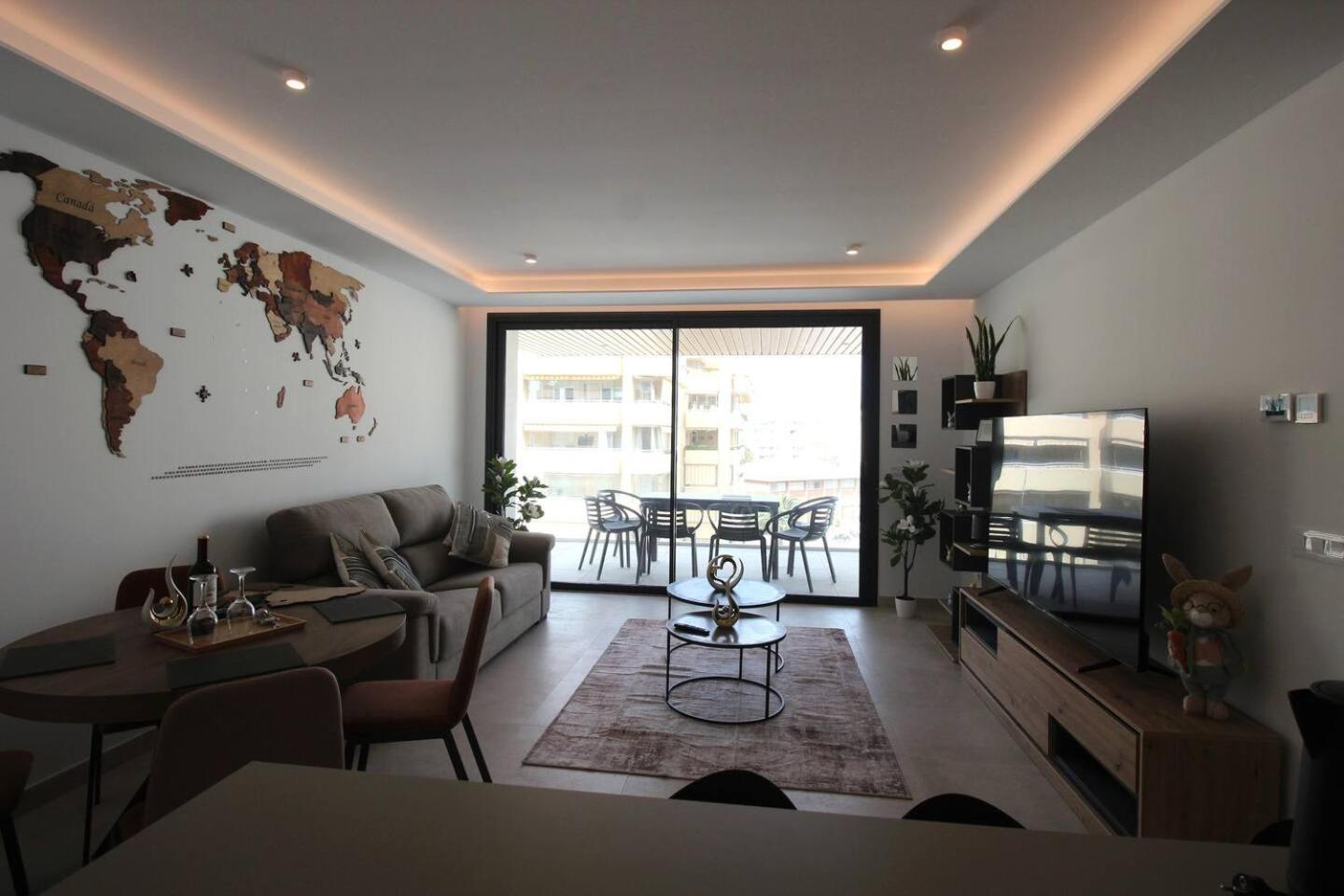 Happy Travel Jade Tower * Fuengirola